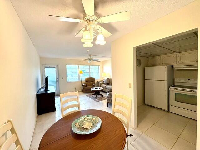 116 Windsor F Property Photo 10