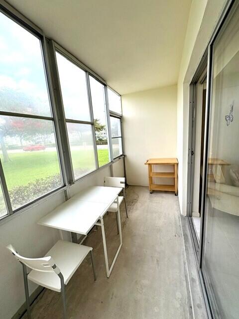 116 Windsor F Property Photo 25