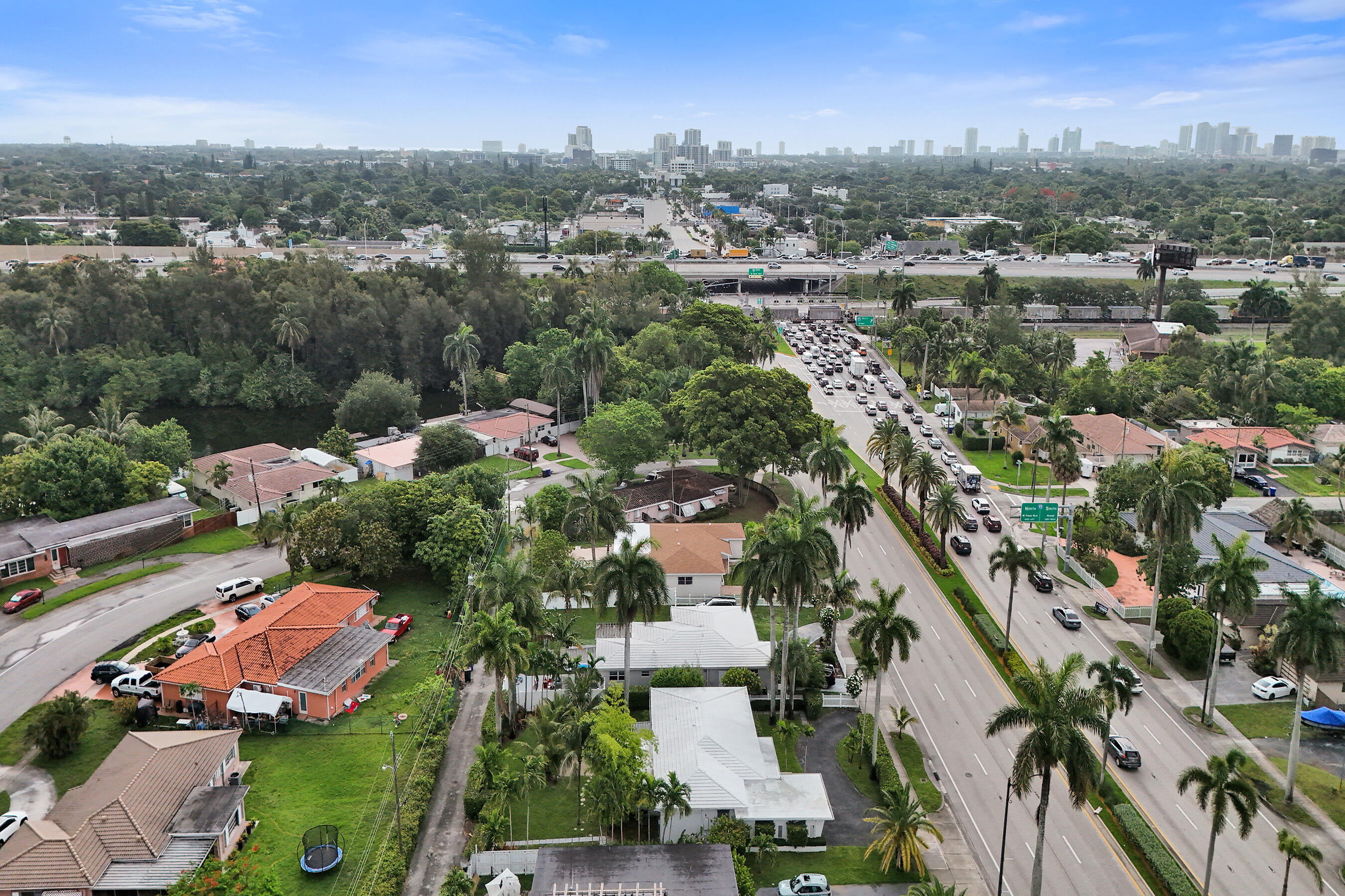 3113 Hollywood Boulevard Property Photo 4