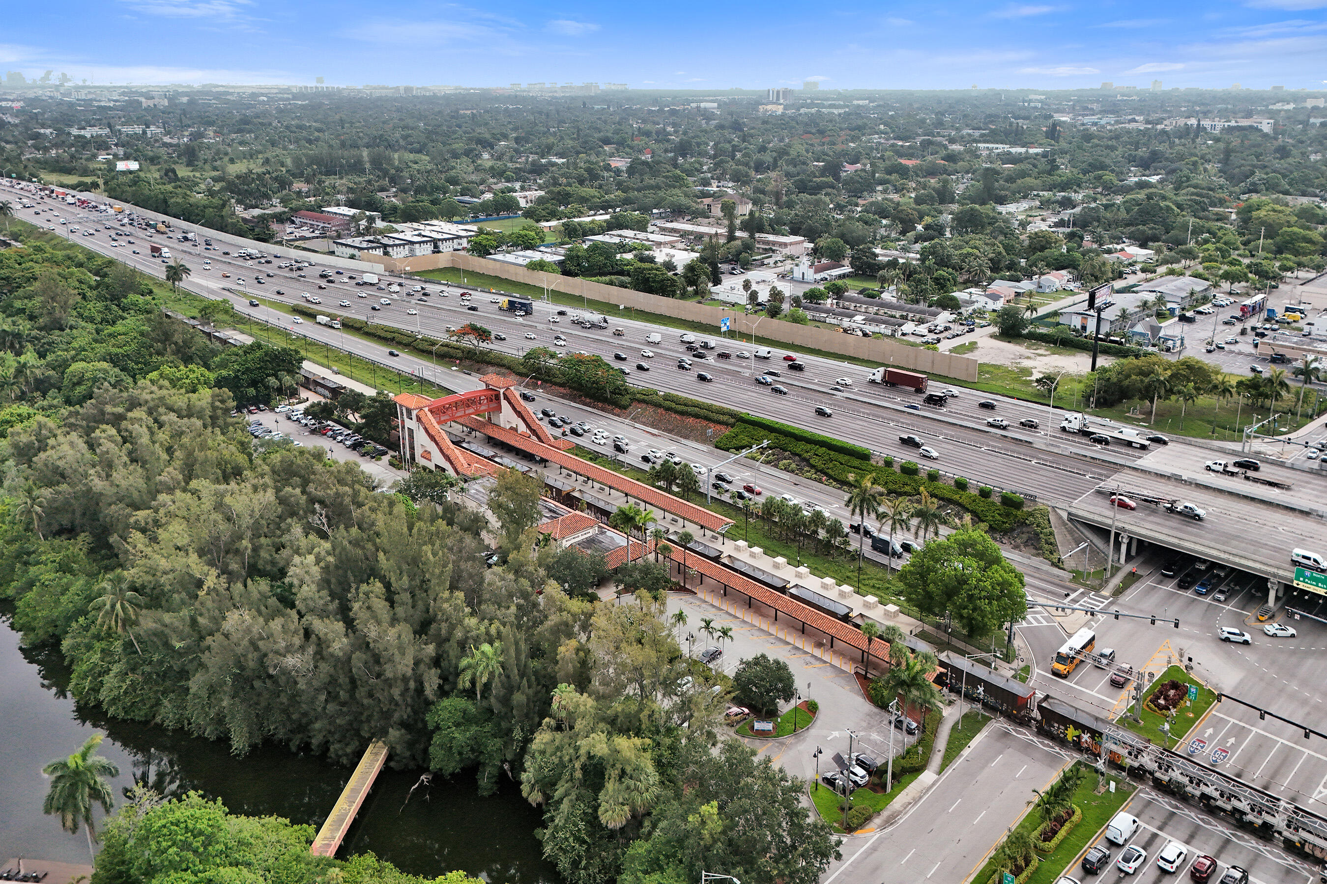 3113 Hollywood Boulevard Property Photo 6