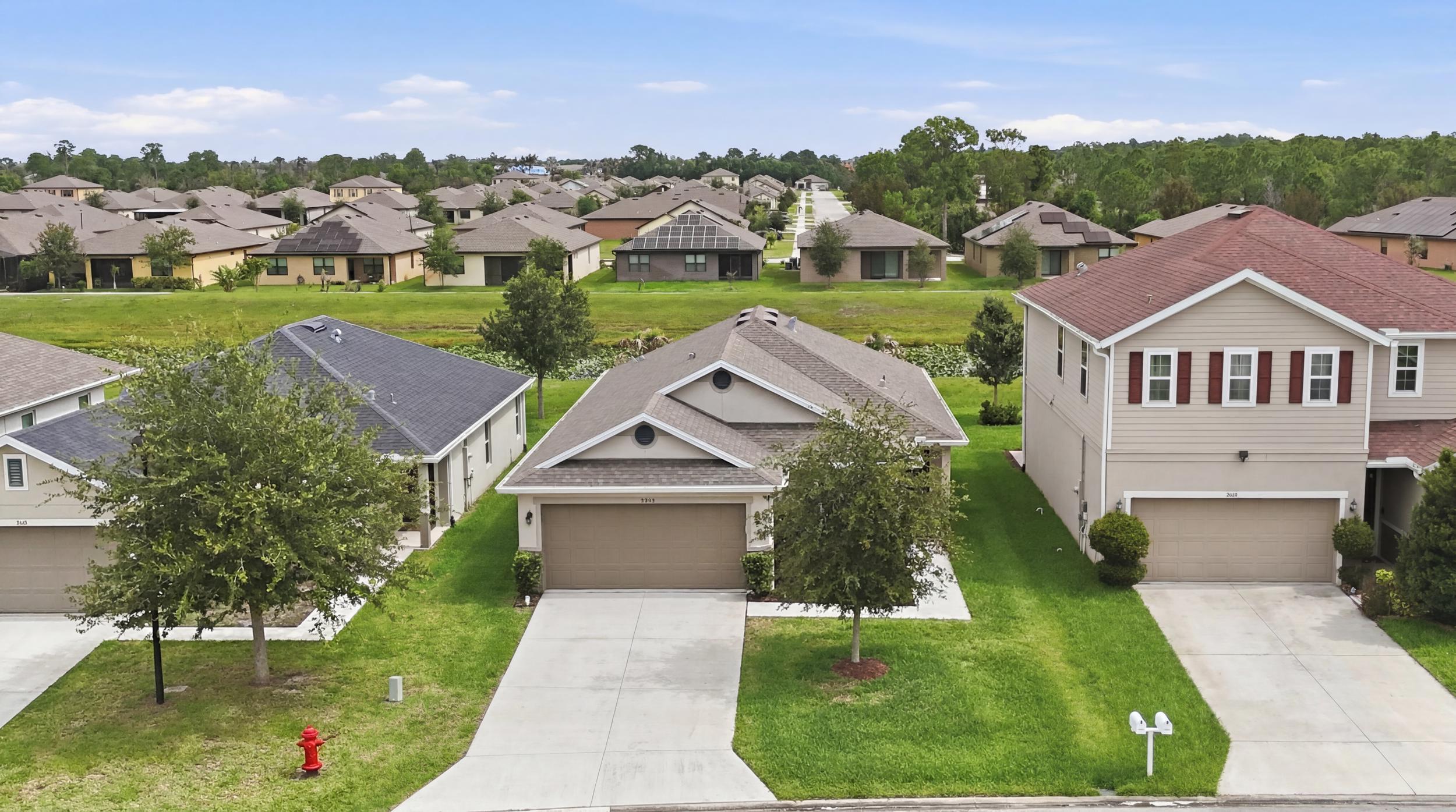 5655 NW Pine Trail Circle