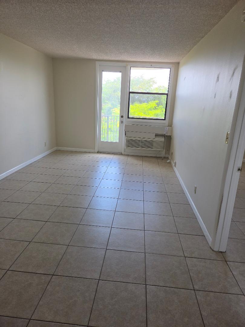 2701 Riverside Drive Apt 516 Property Photo 8