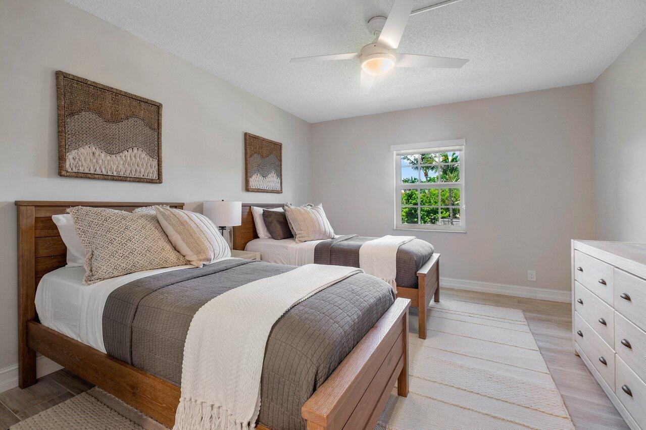 950 De Soto Road 2b Property Photo 30