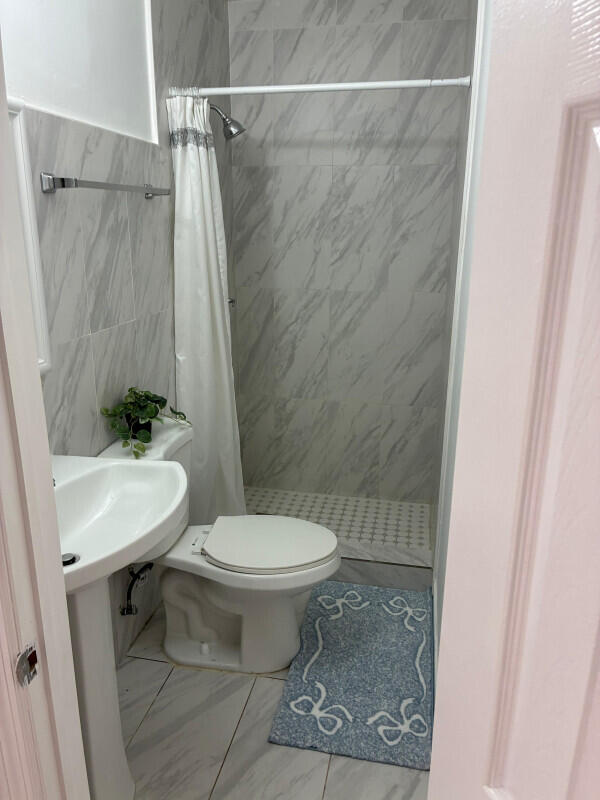 2828 Sw 2nd Street Property Photo 32
