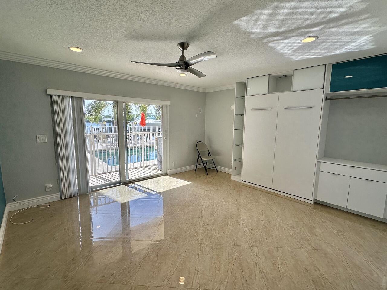 4230 N Ocean Drive Property Photo 4