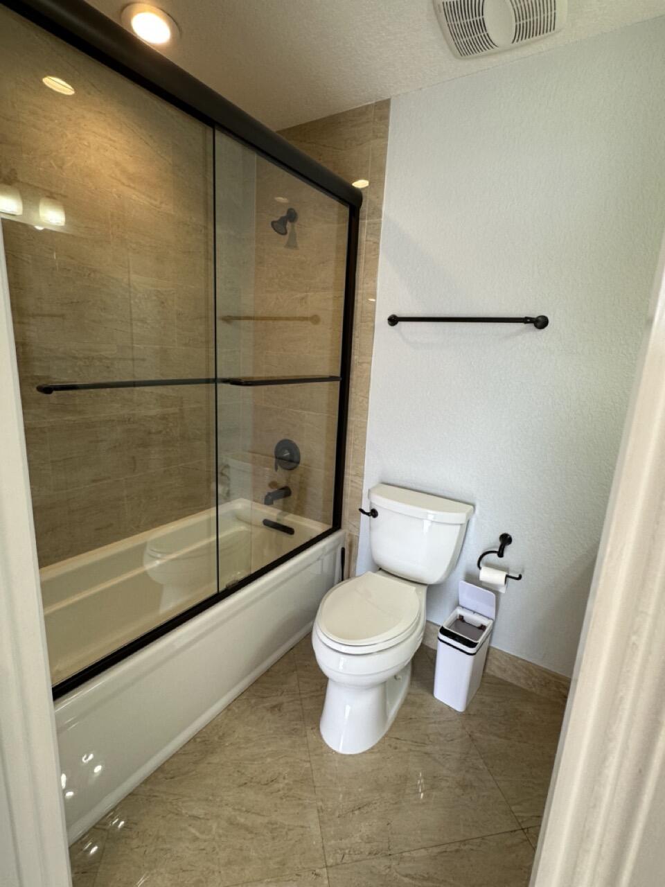 4230 N Ocean Drive Property Photo 8