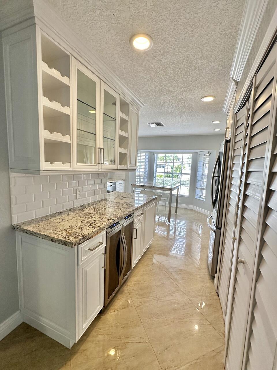 4230 N Ocean Drive Property Photo 15