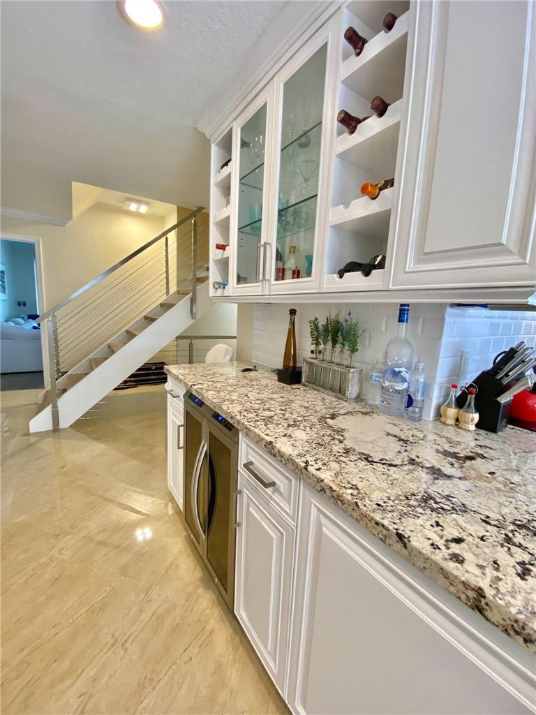 4230 N Ocean Drive Property Photo 22