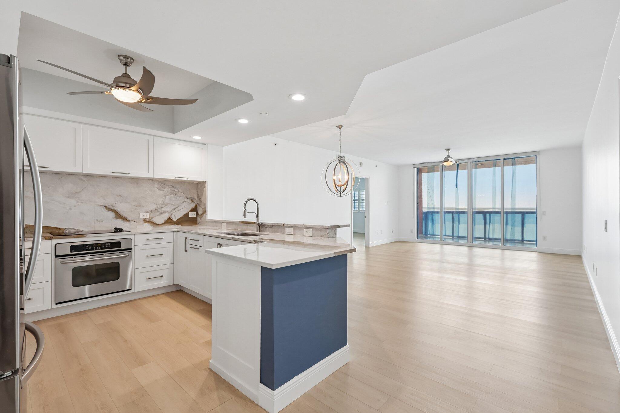 2650 Lake Shore Drive 1202 Property Photo 2