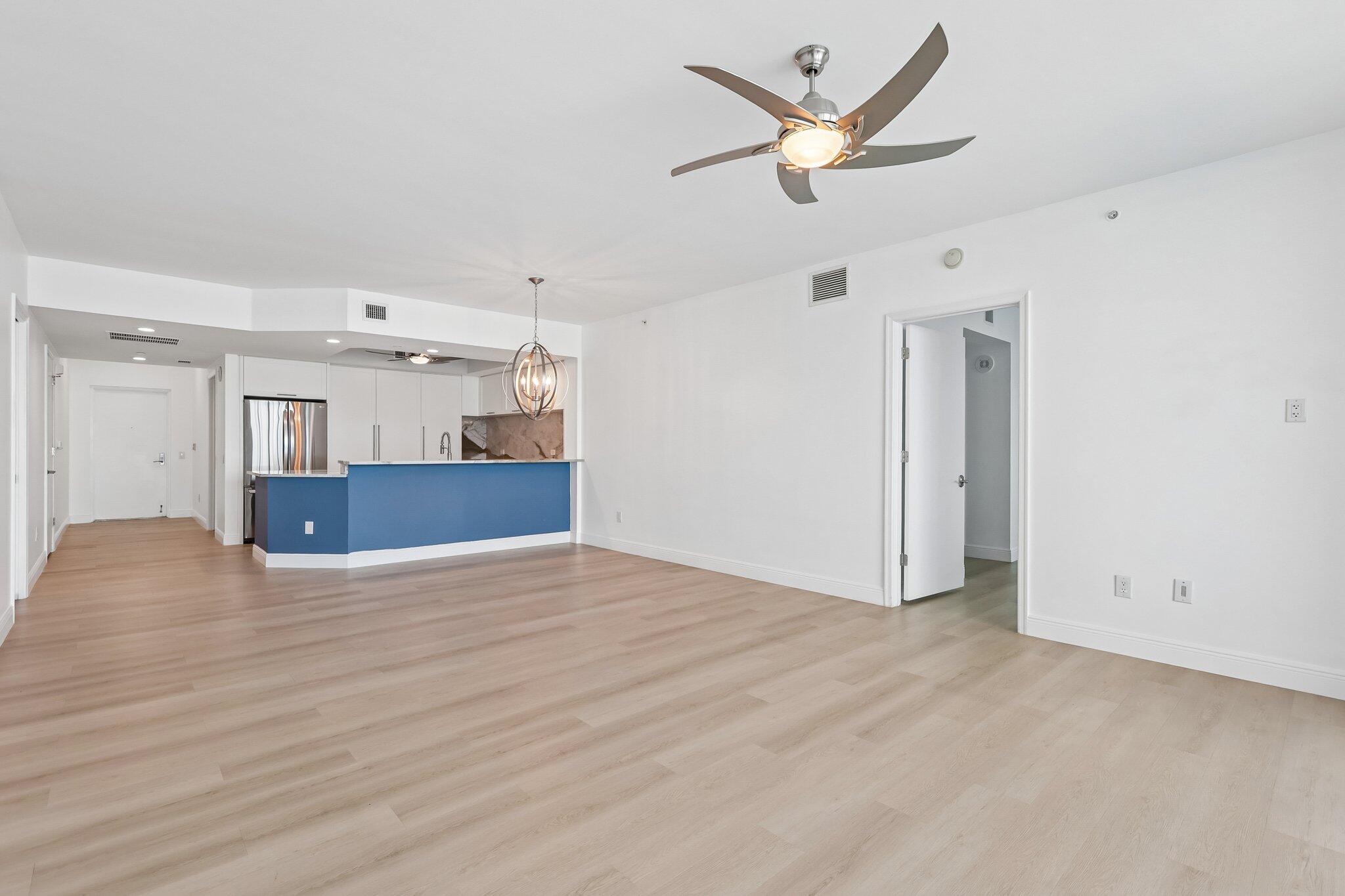 2650 Lake Shore Drive 1202 Property Photo 4