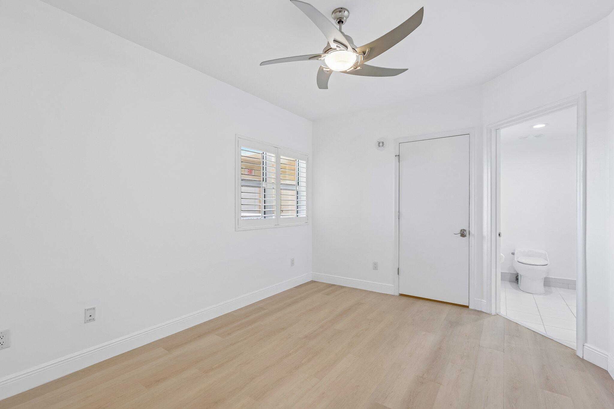 2650 Lake Shore Drive 1202 Property Photo 9