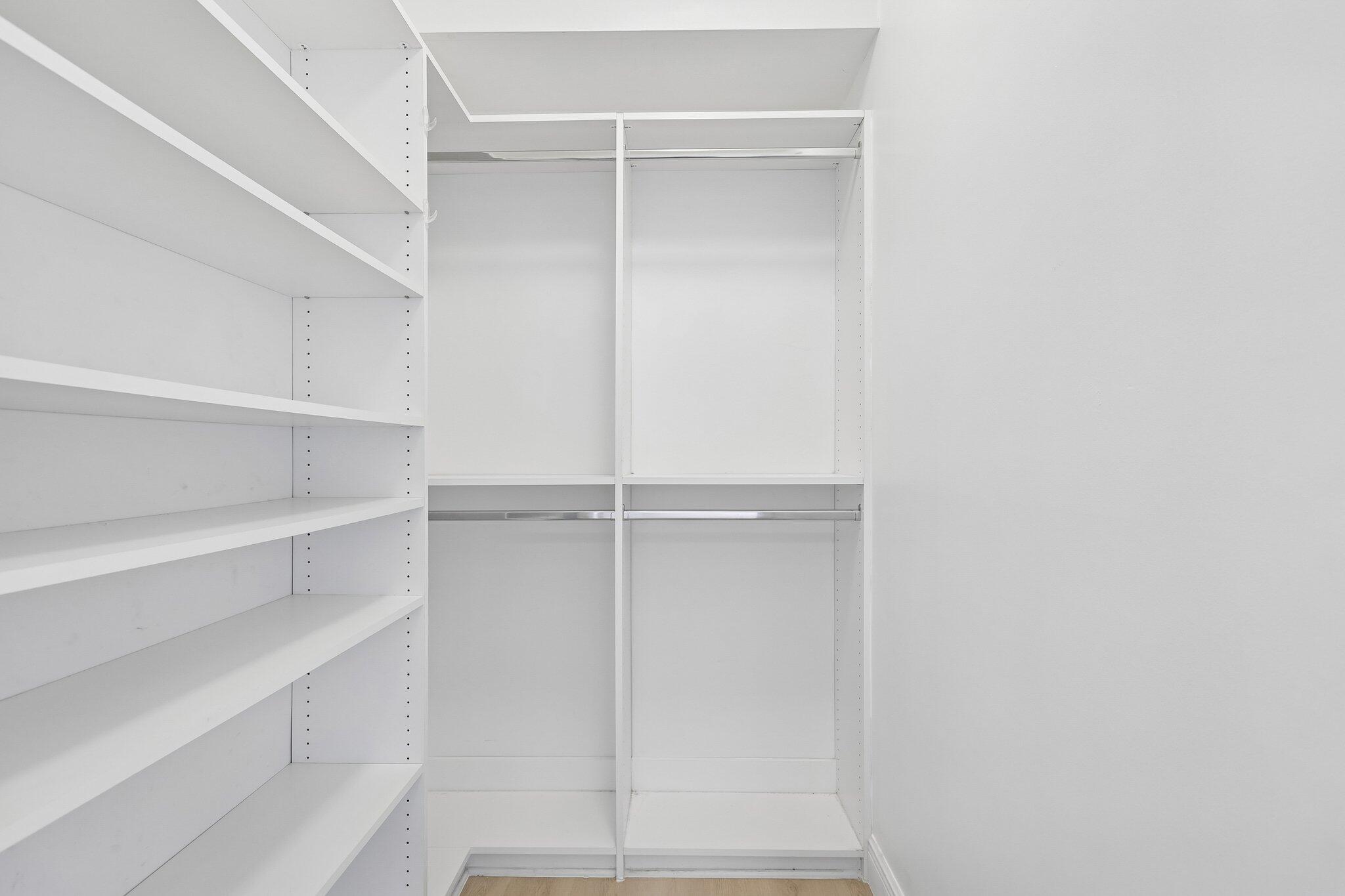 2650 Lake Shore Drive 1202 Property Photo 13