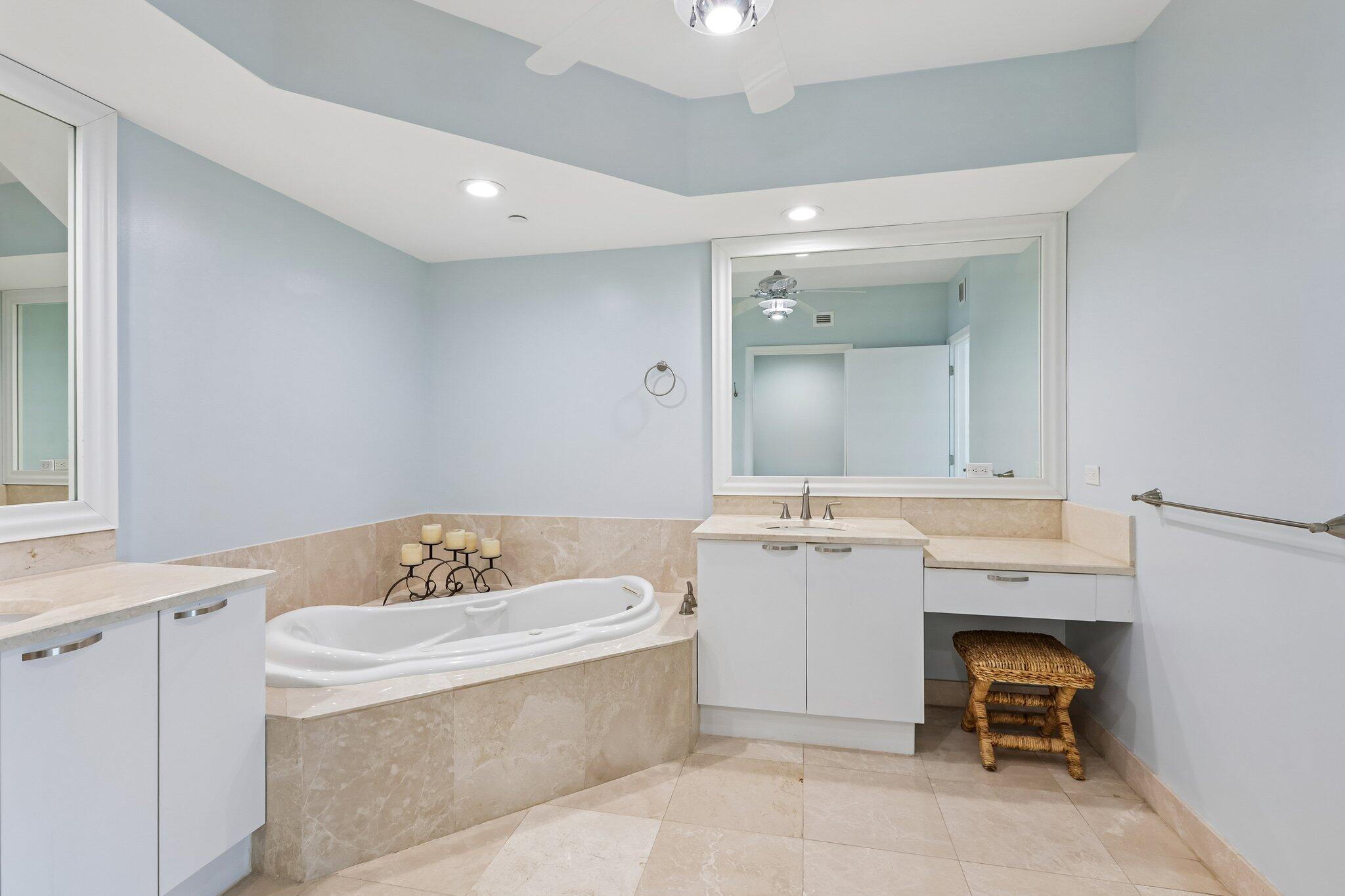 2650 Lake Shore Drive 1202 Property Photo 21