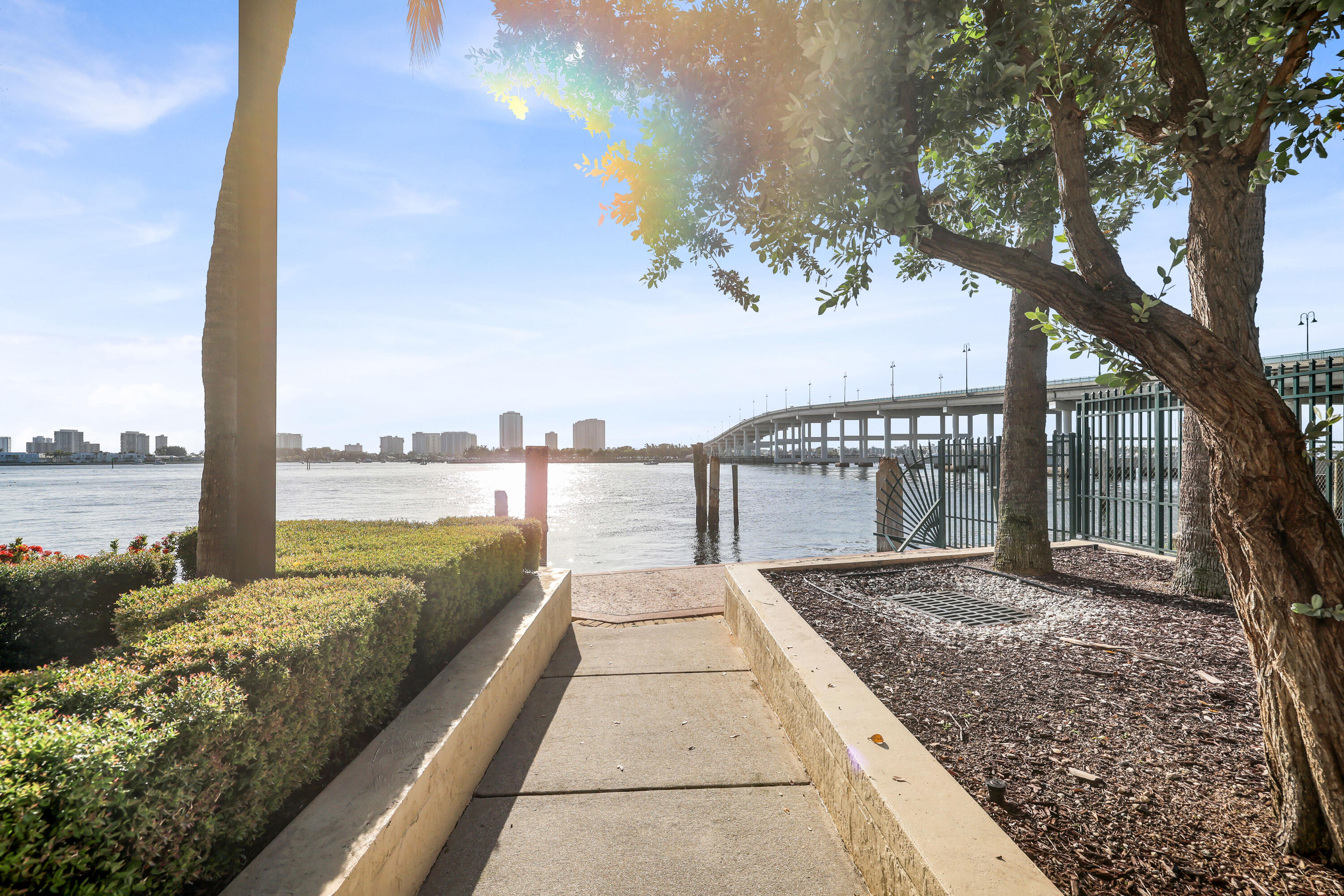 2650 Lake Shore Drive 1202 Property Photo 37
