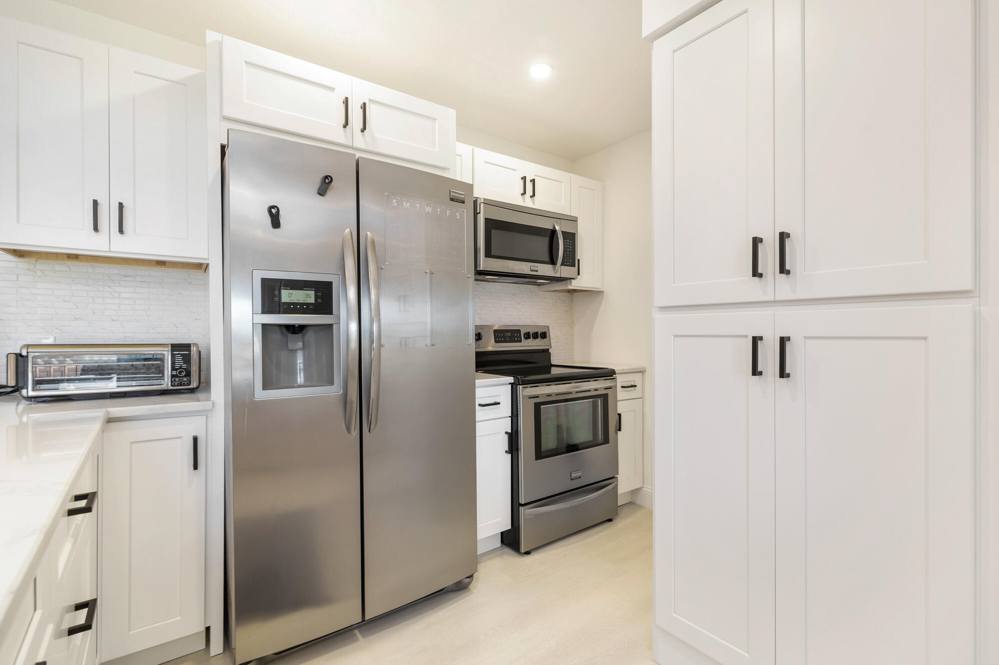 1008 Green Pine Boulevard H3 Property Photo 6