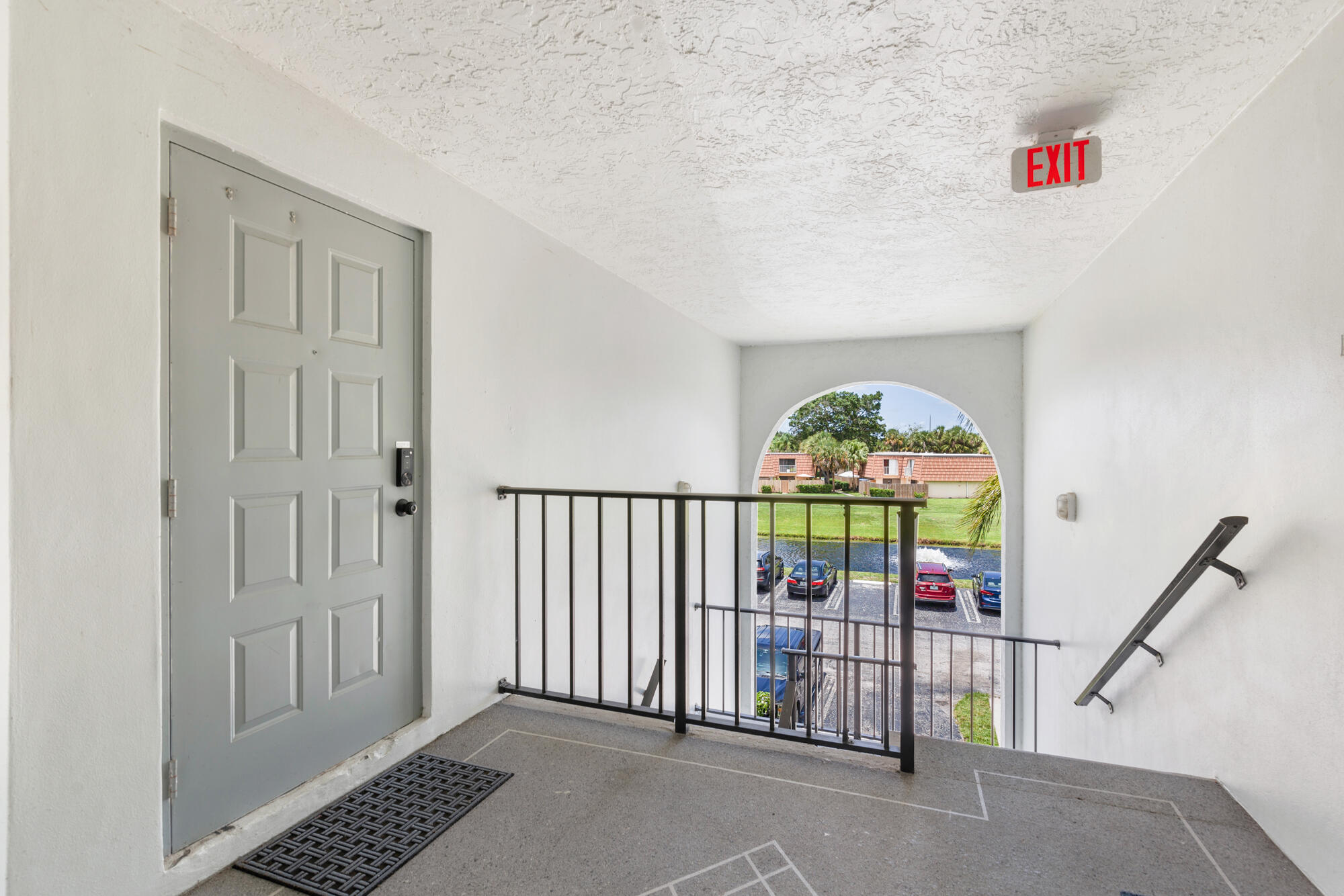 1008 Green Pine Boulevard H3 Property Photo 16