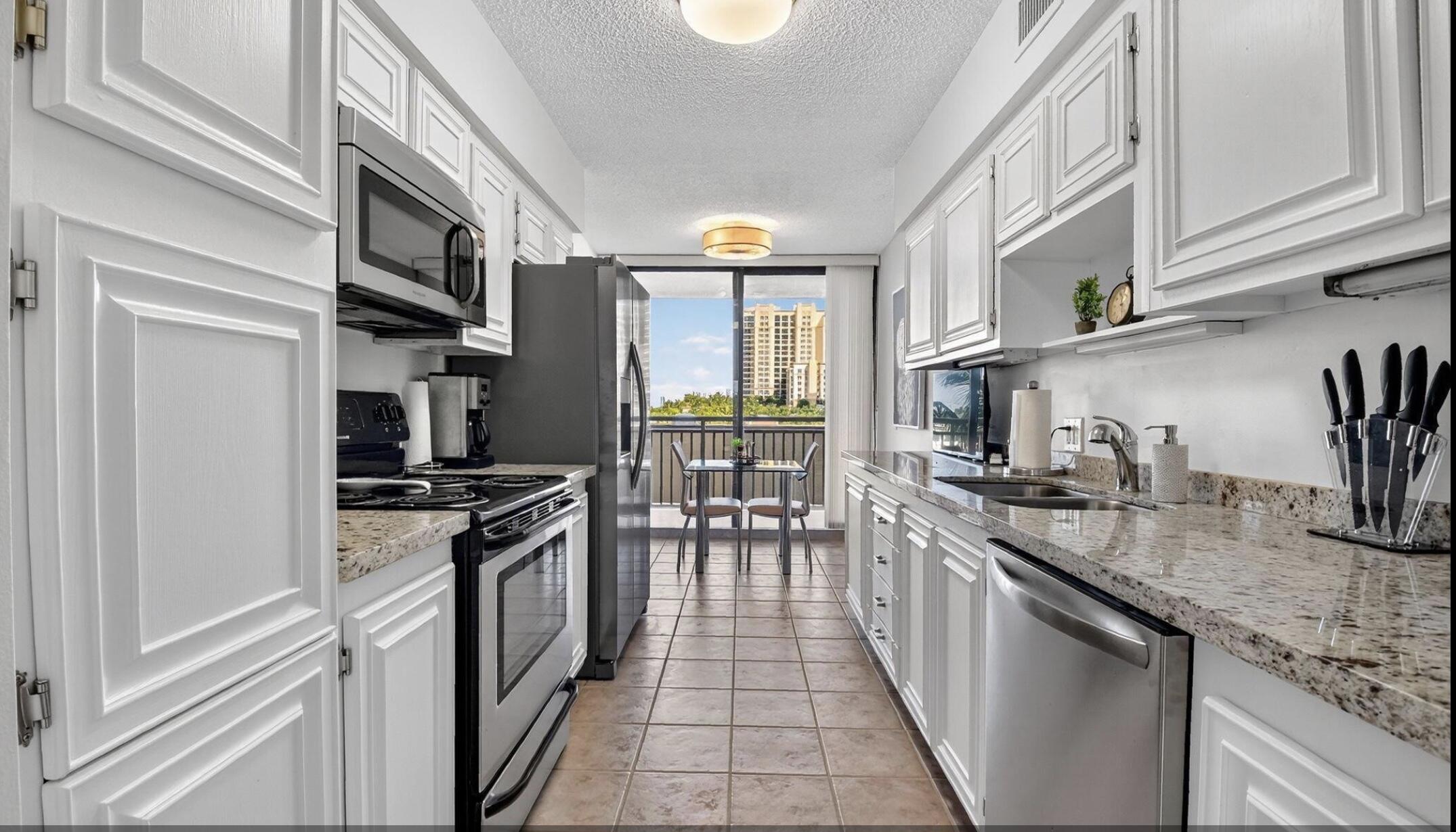3400 N Ocean Drive 405 Property Photo 1