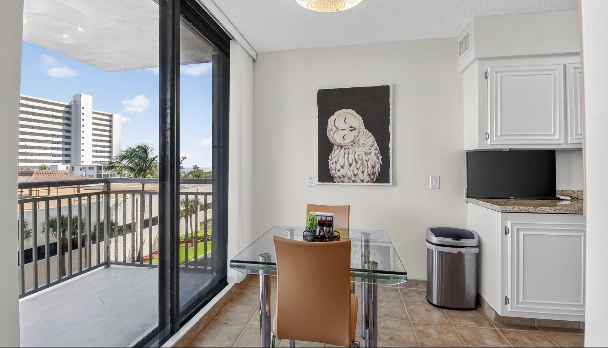 3400 N Ocean Drive 405 Property Photo 4