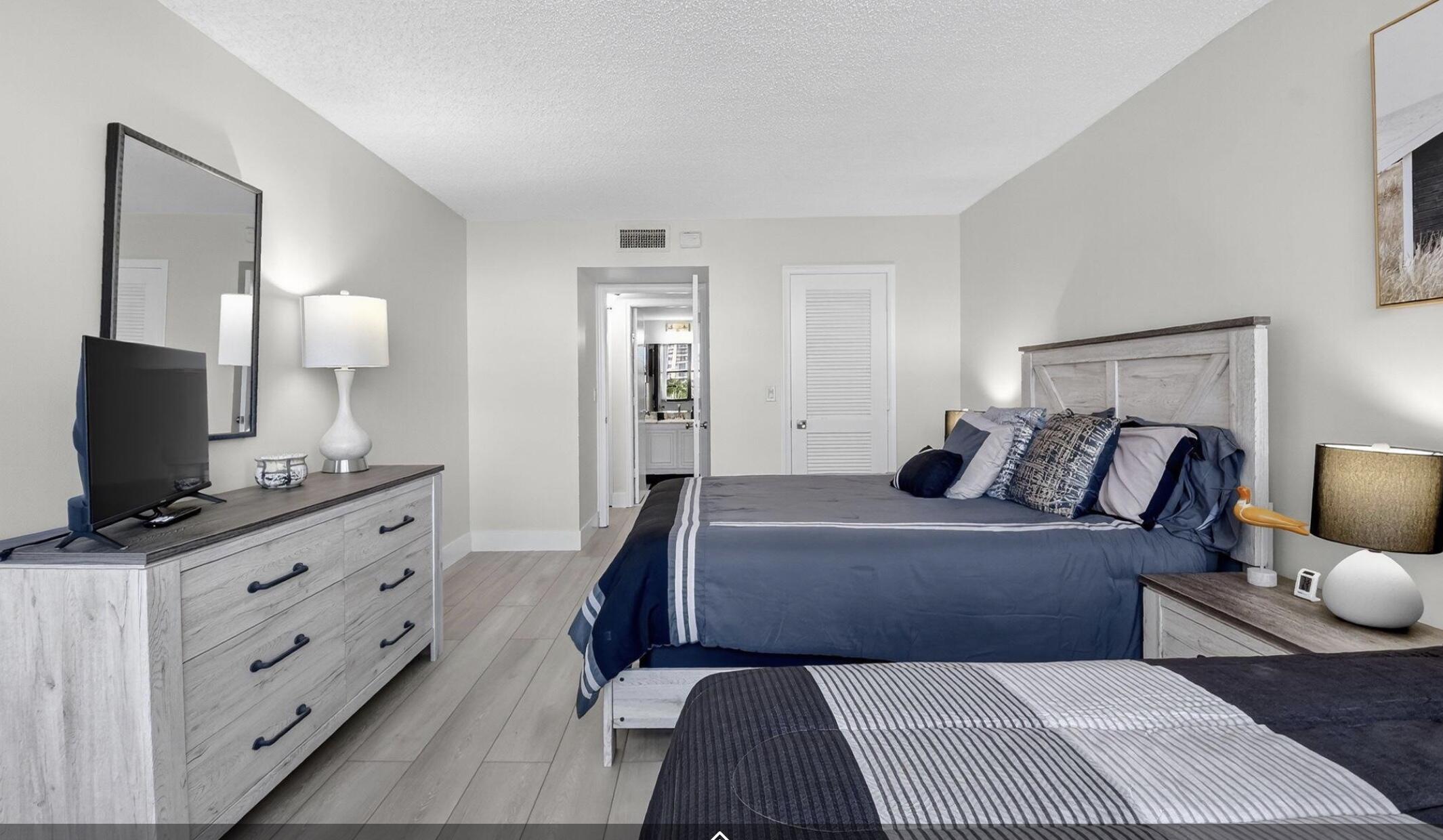 3400 N Ocean Drive 405 Property Photo 16