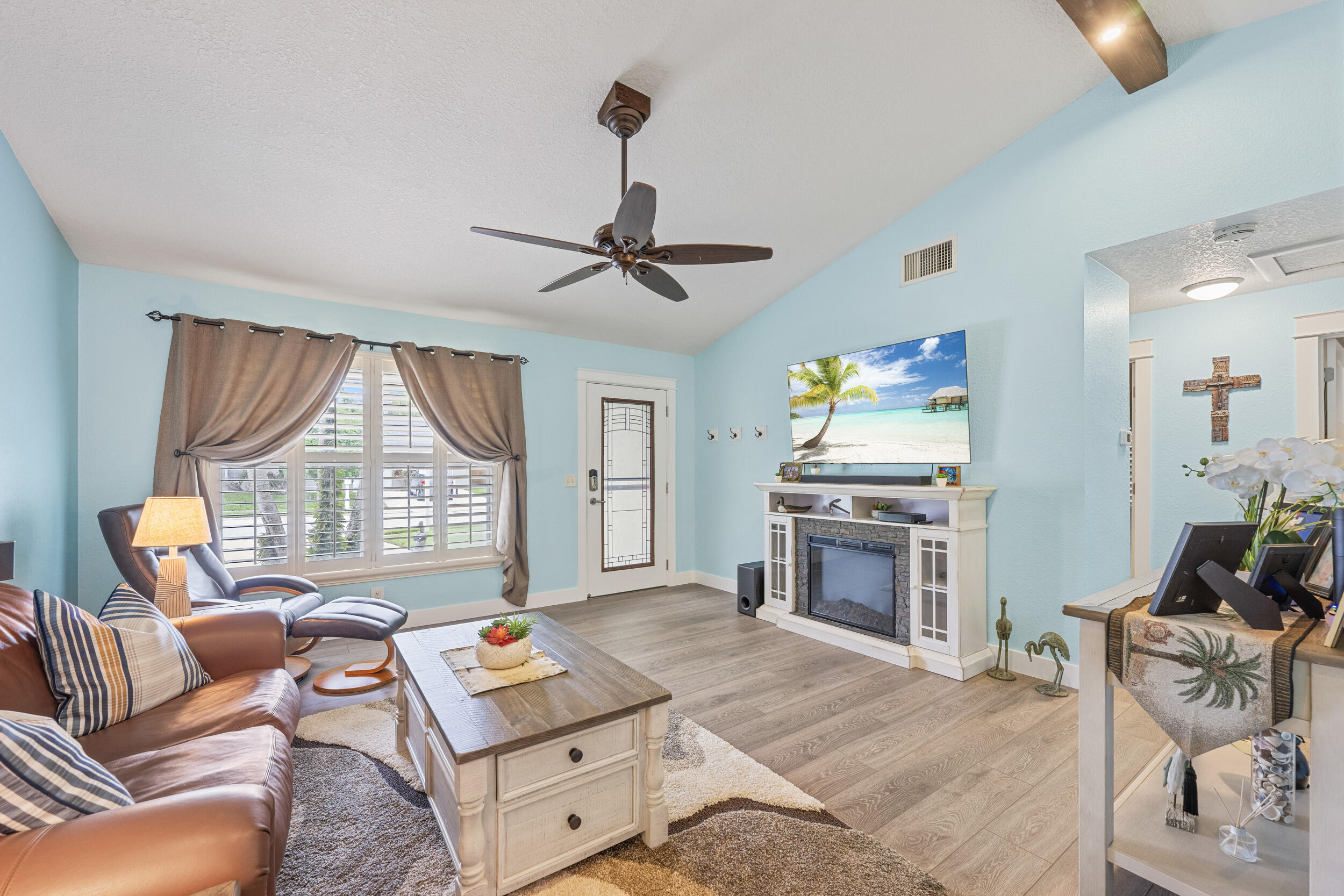 128 Banyan Circle Property Photo 3