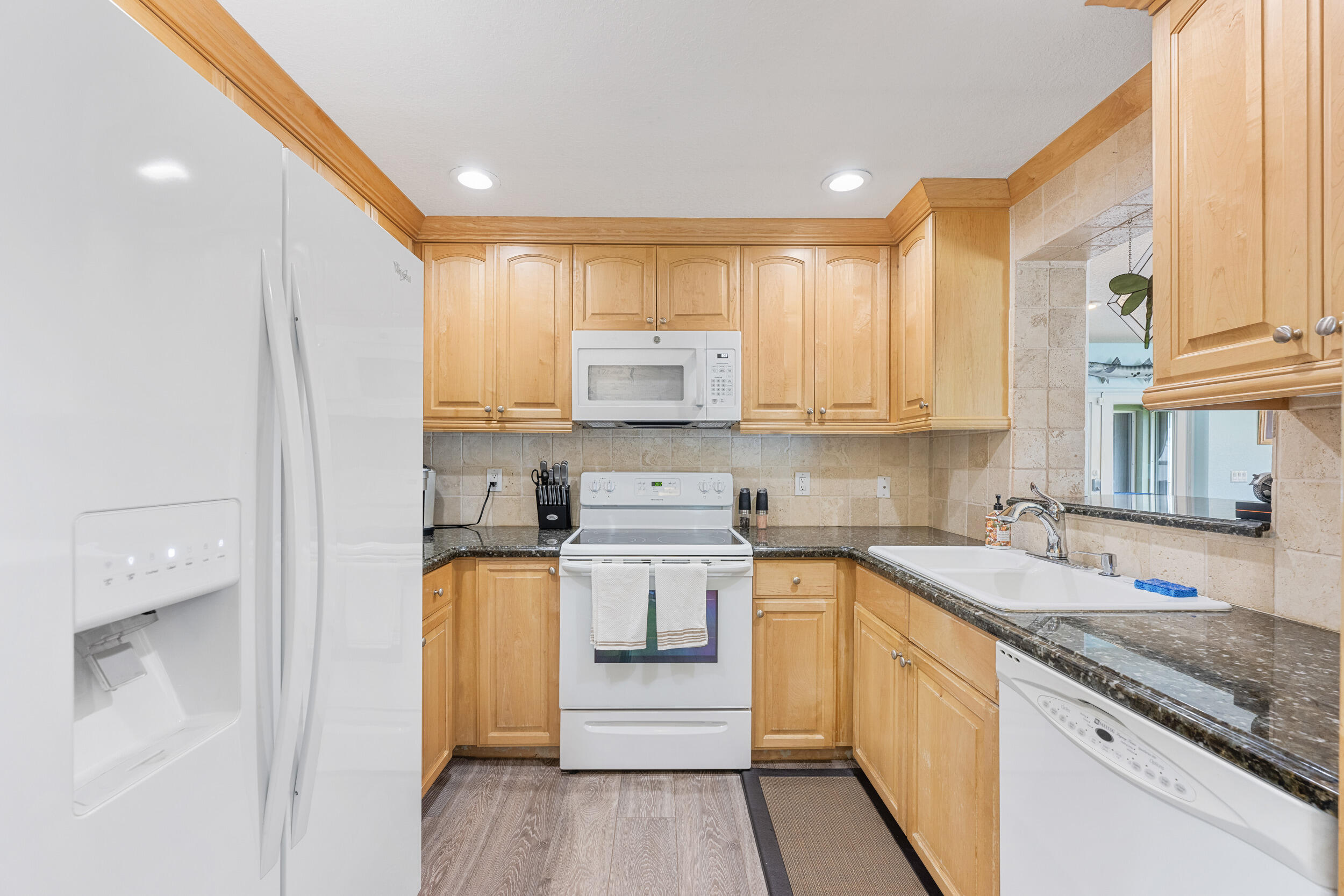 128 Banyan Circle Property Photo 6