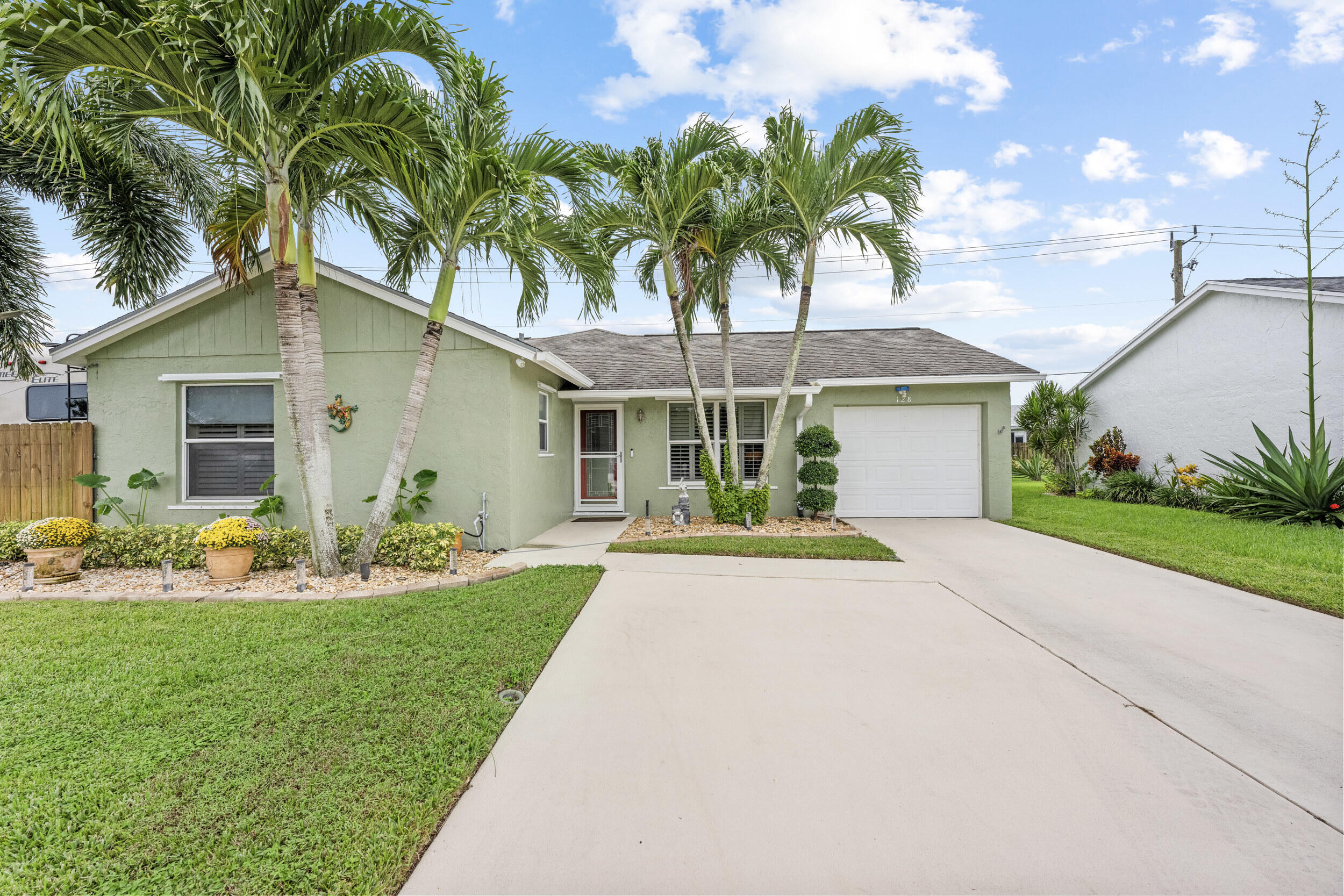 128 Banyan Circle Property Photo 37