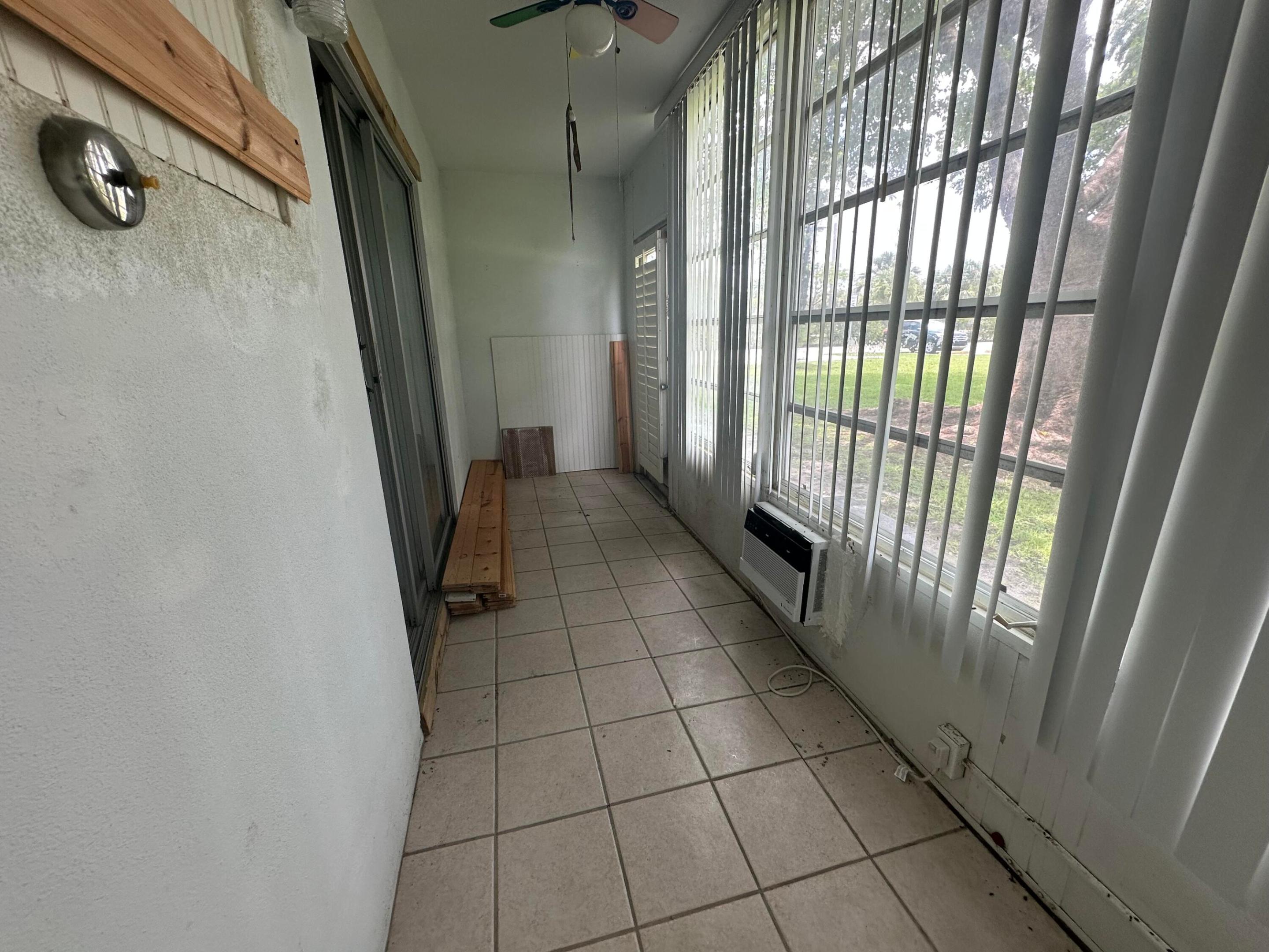 81 Farnham D 81 Property Photo 19