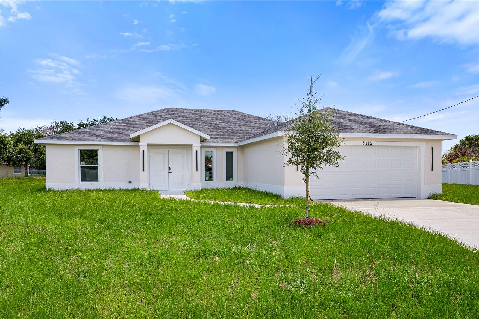 5315 Nw Nail Court Property Photo 1