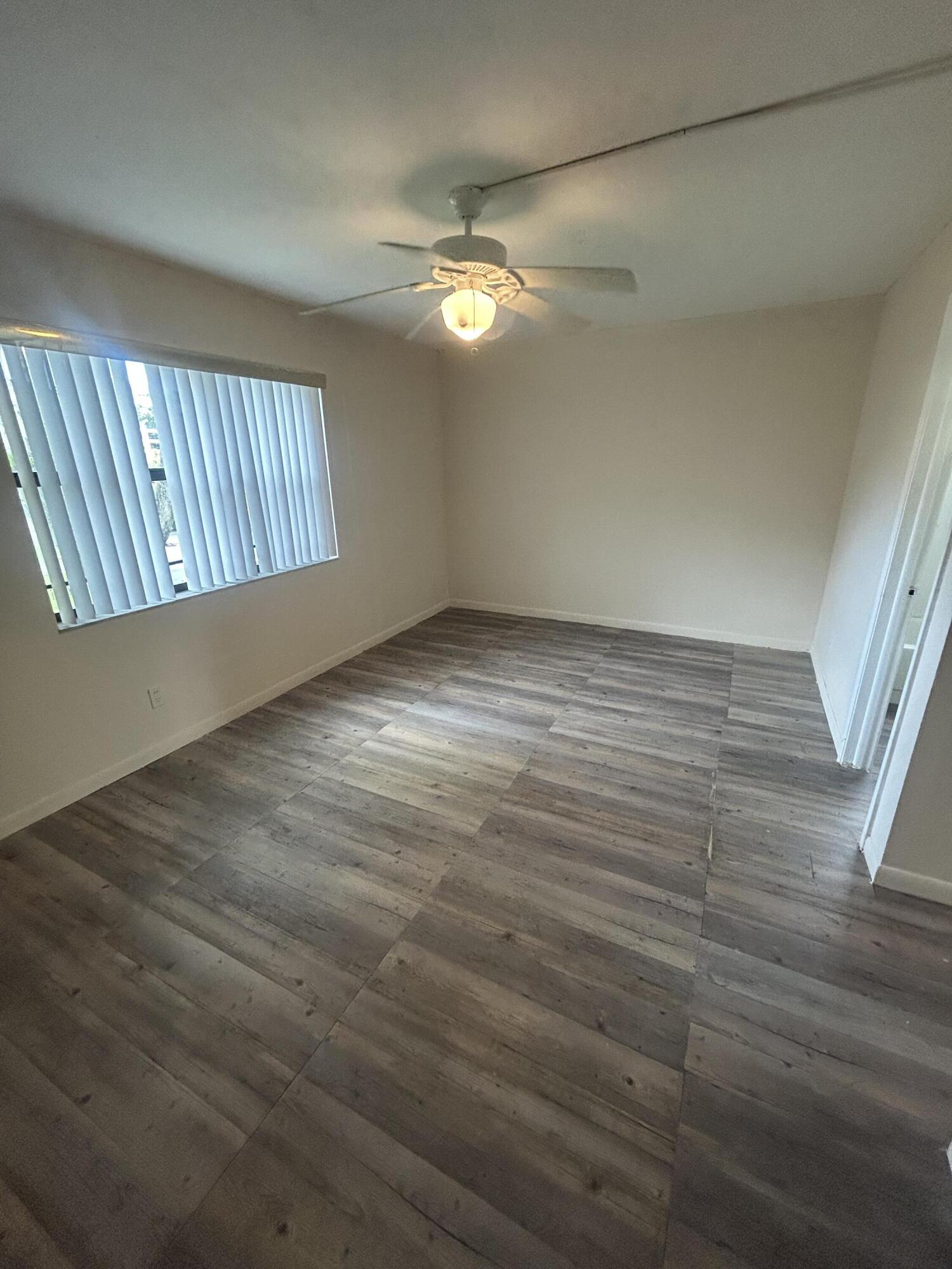 3252 Foxcroft Road 201 Property Photo 14