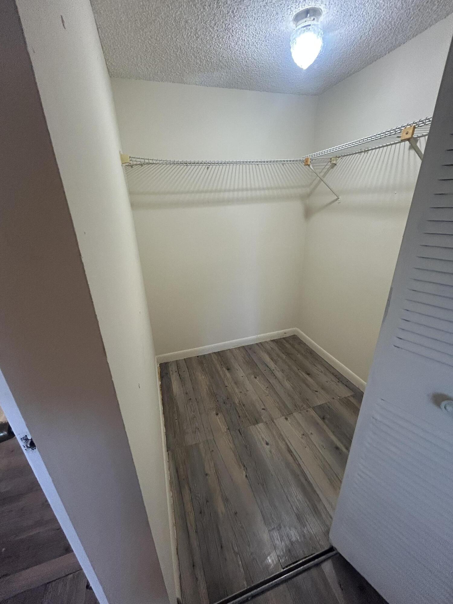 3252 Foxcroft Road 201 Property Photo 16