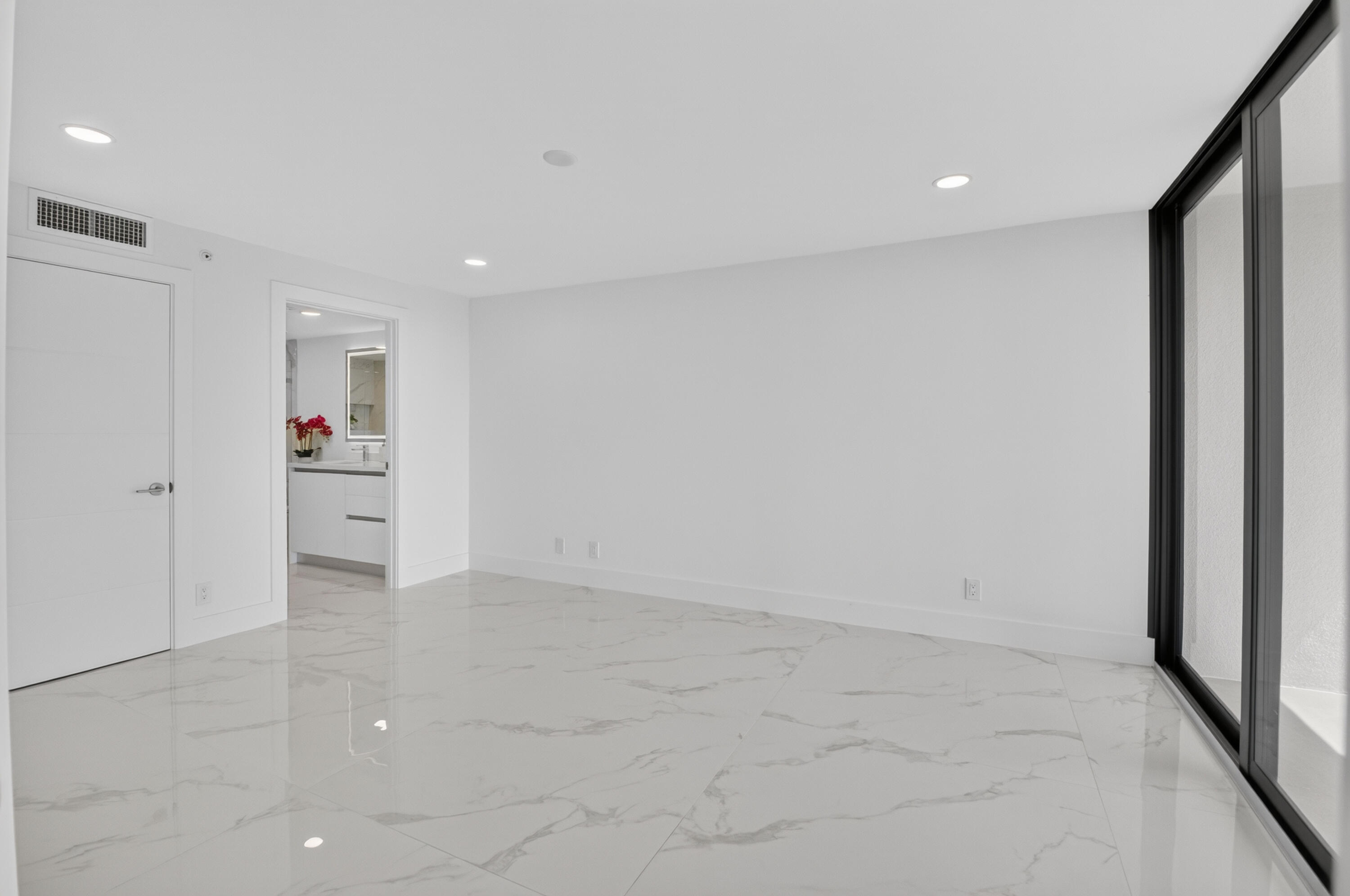 7835 Lakeside Boulevard 972 Property Photo 27