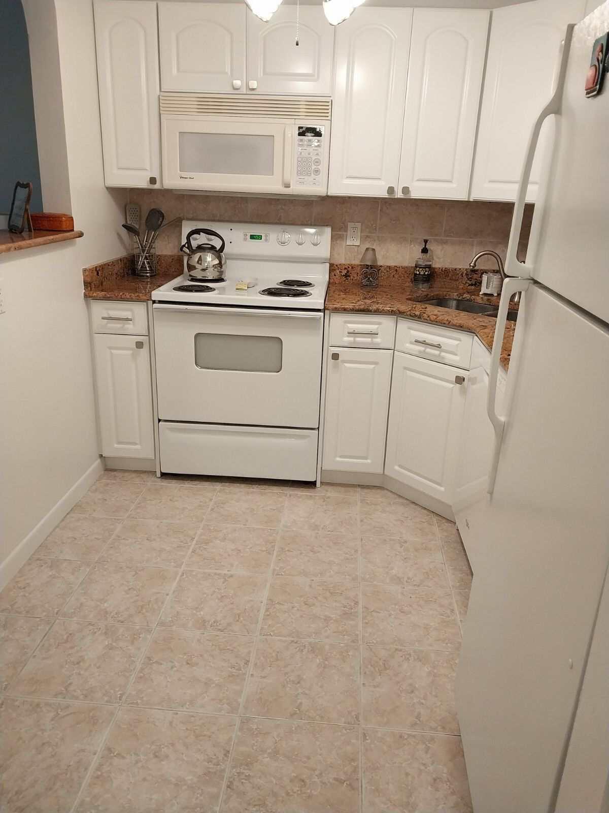 640 Snug Harbor Drive F3 Property Photo 3