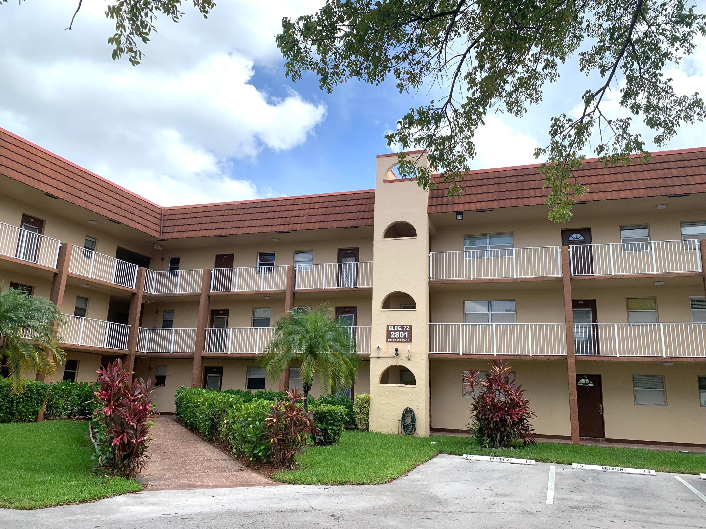 2801 N Pine Island Road 110 Property Photo 21