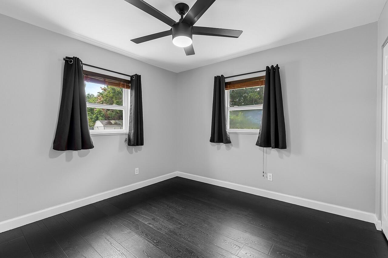926 37th Avenue Property Photo 19