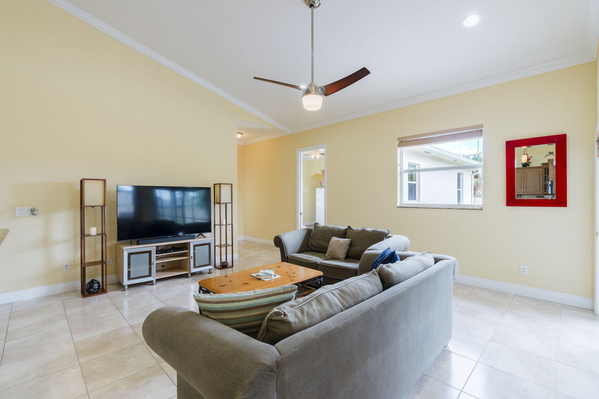 2301 Sw Vale Property Photo 10