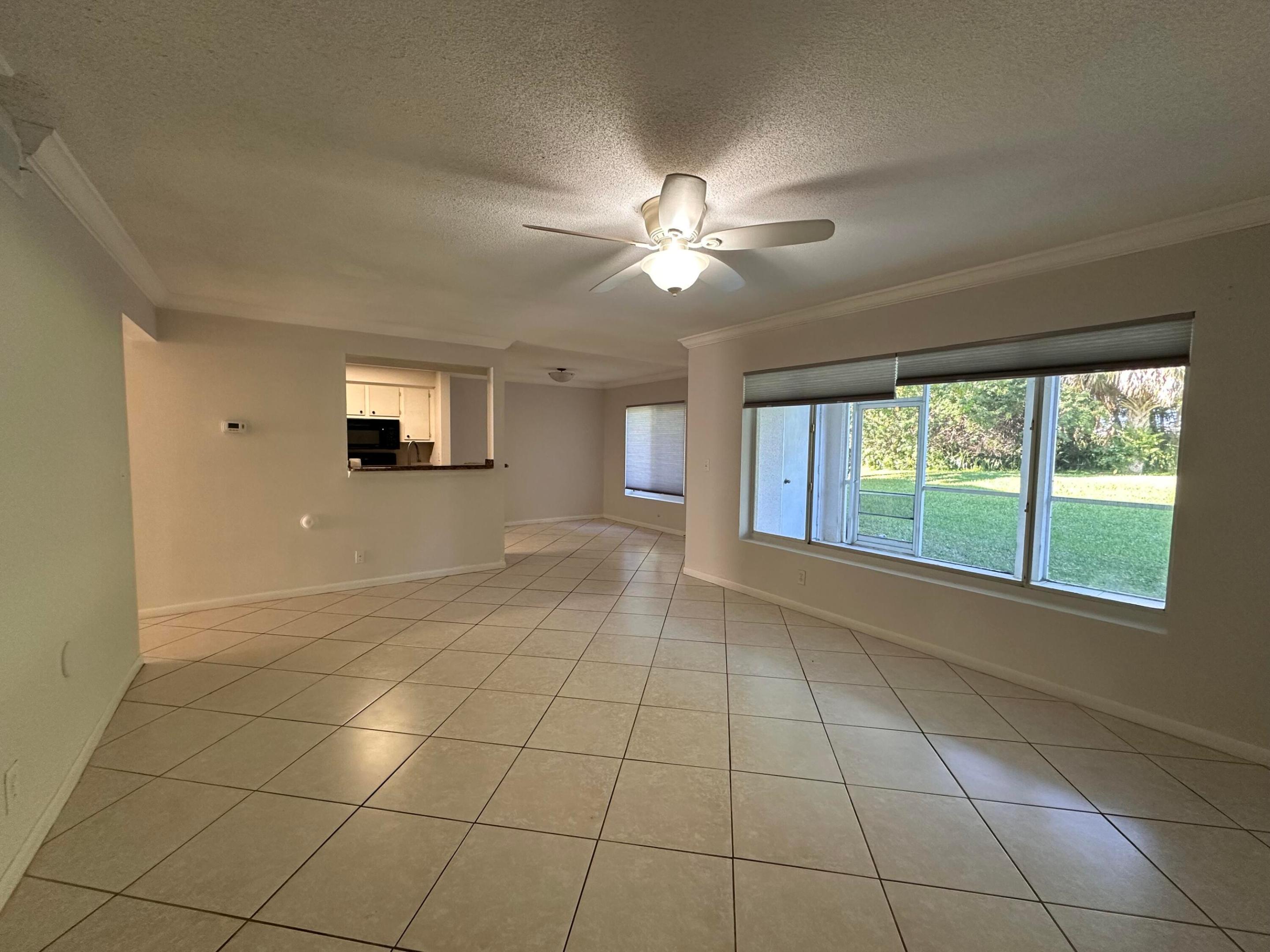 815 W Boynton Beach Boulevard 16-104 Property Photo 2