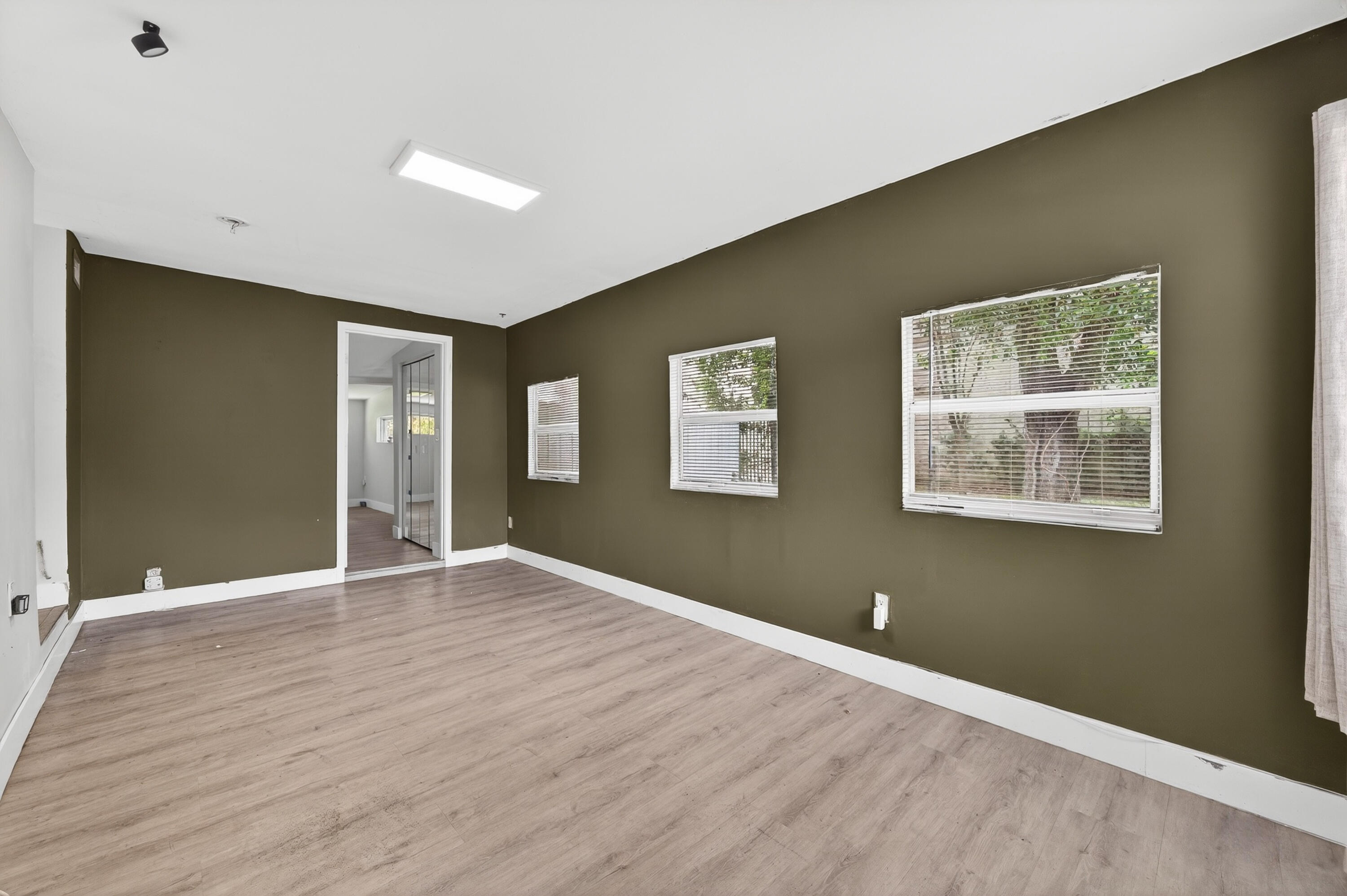 716 Citrus Avenue Property Photo 3