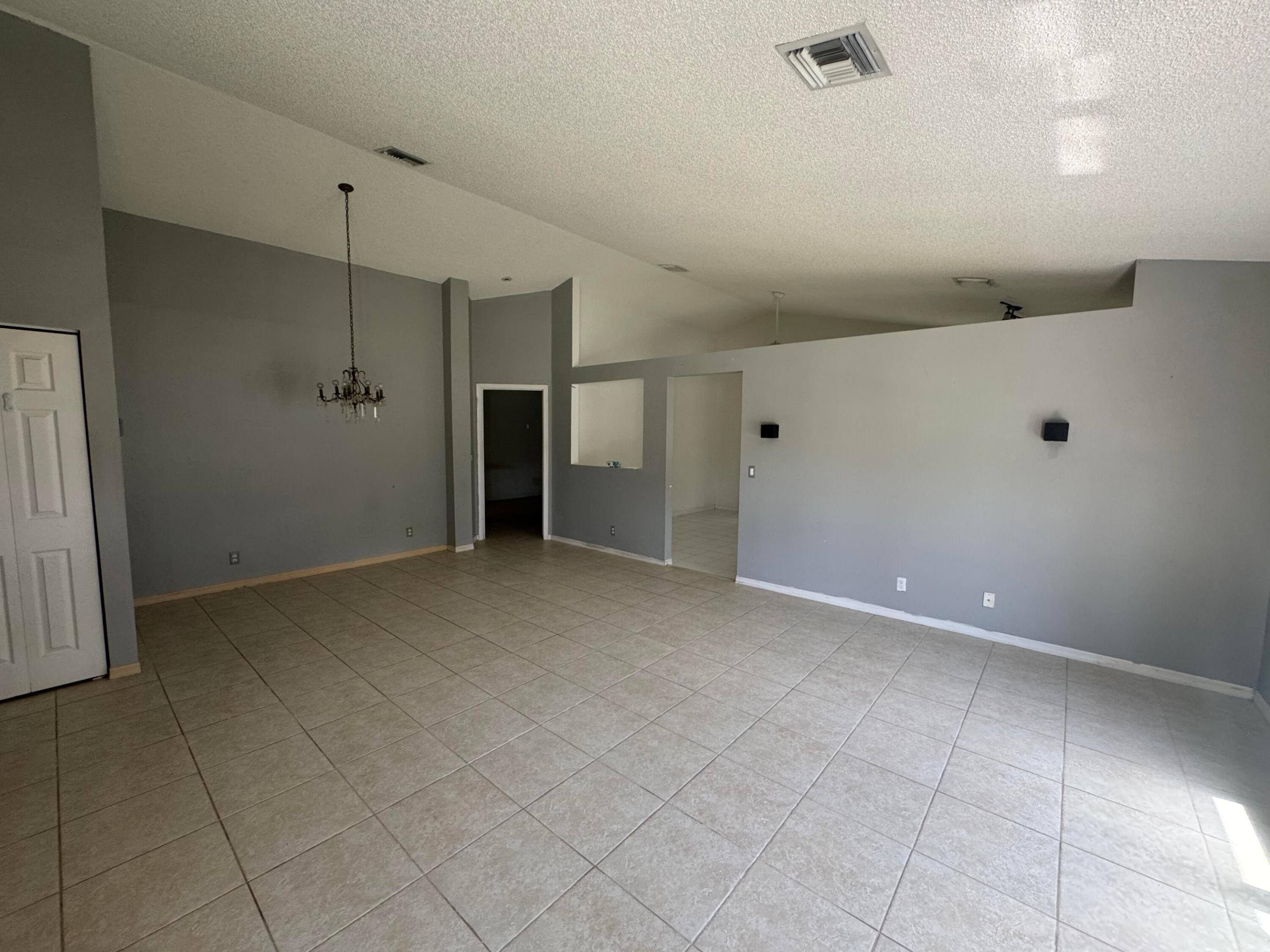 10278 Serene Meadow Drive N Property Photo 4