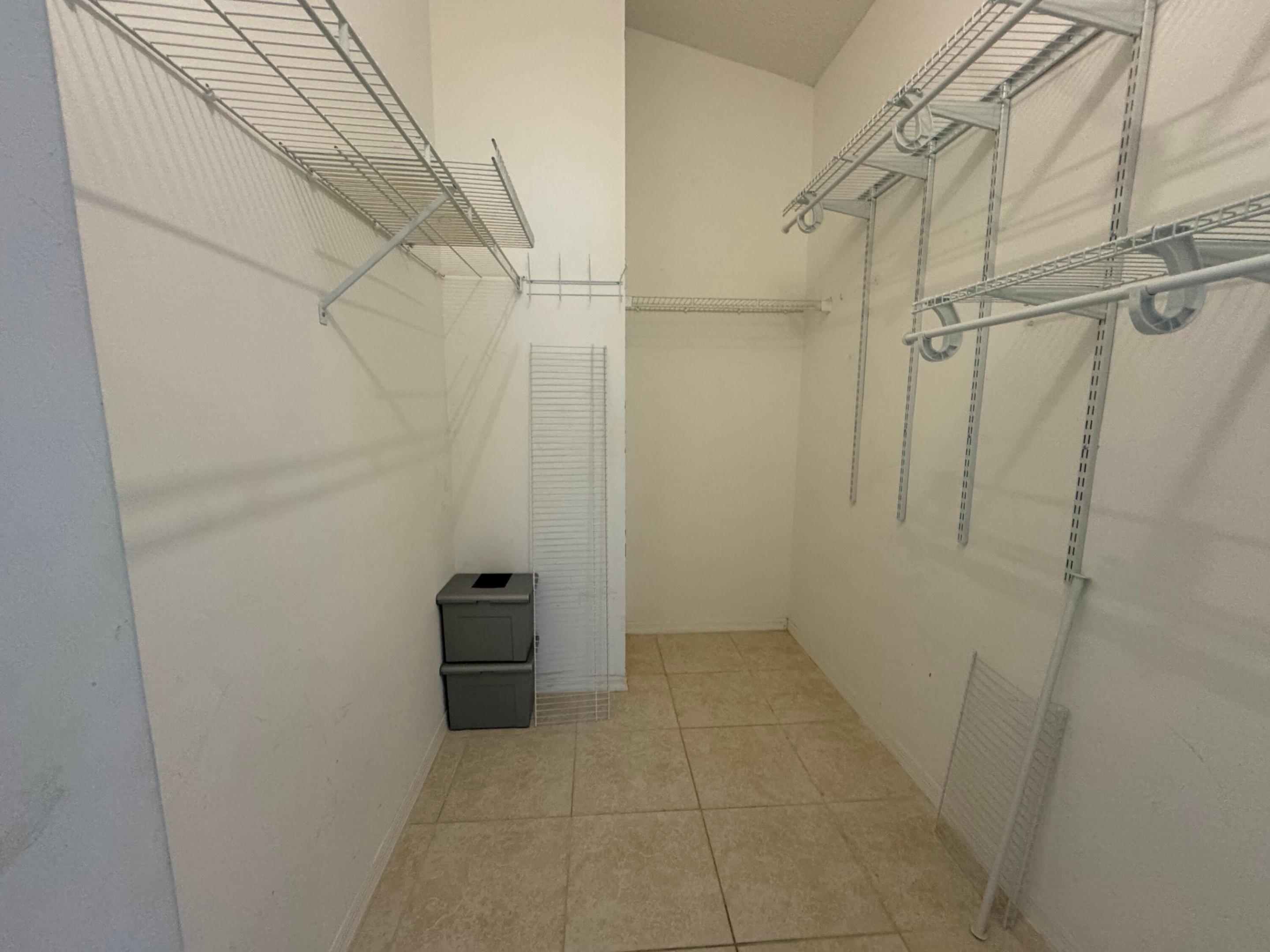 10278 Serene Meadow Drive N Property Photo 8