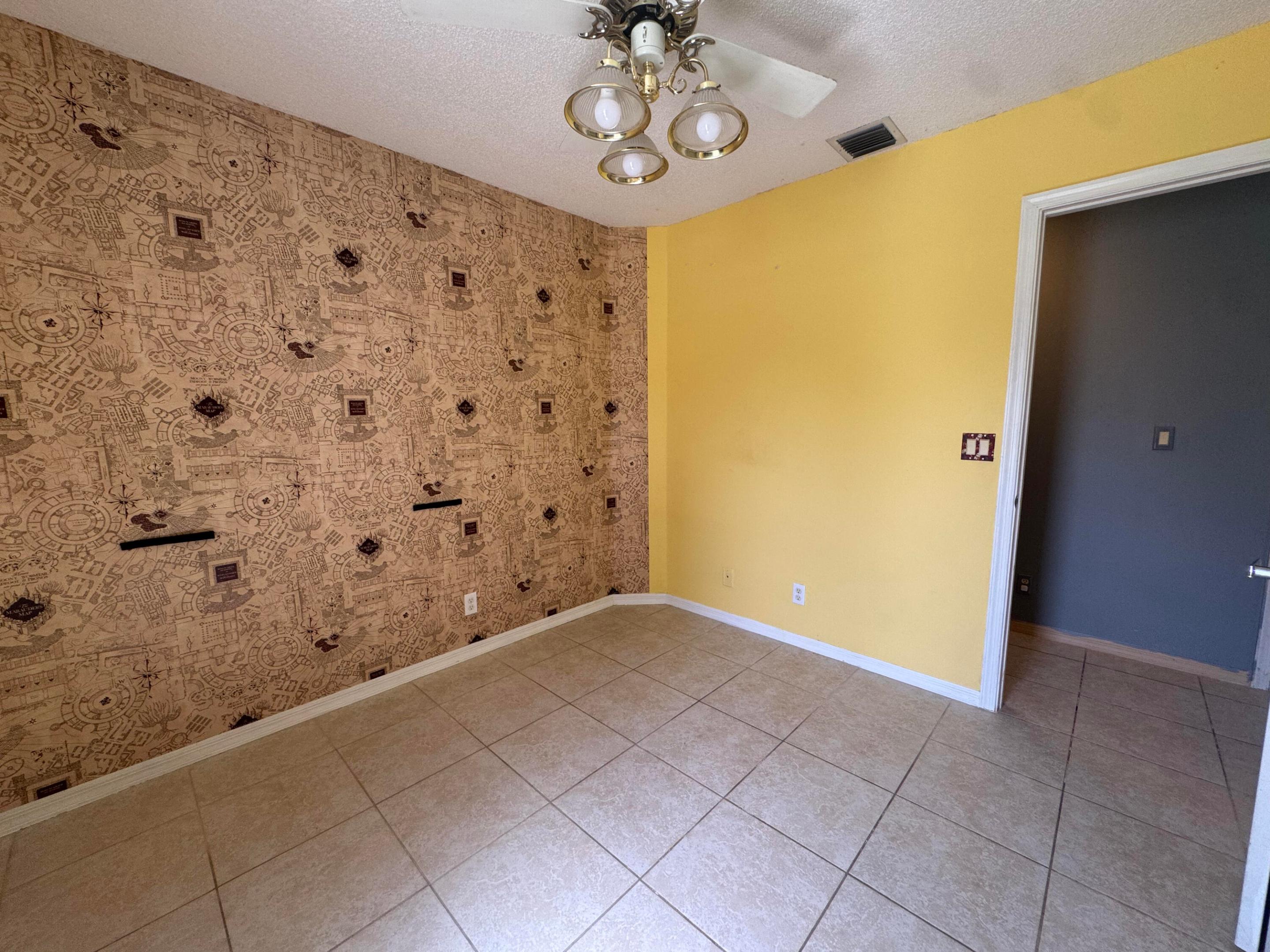 10278 Serene Meadow Drive N Property Photo 10
