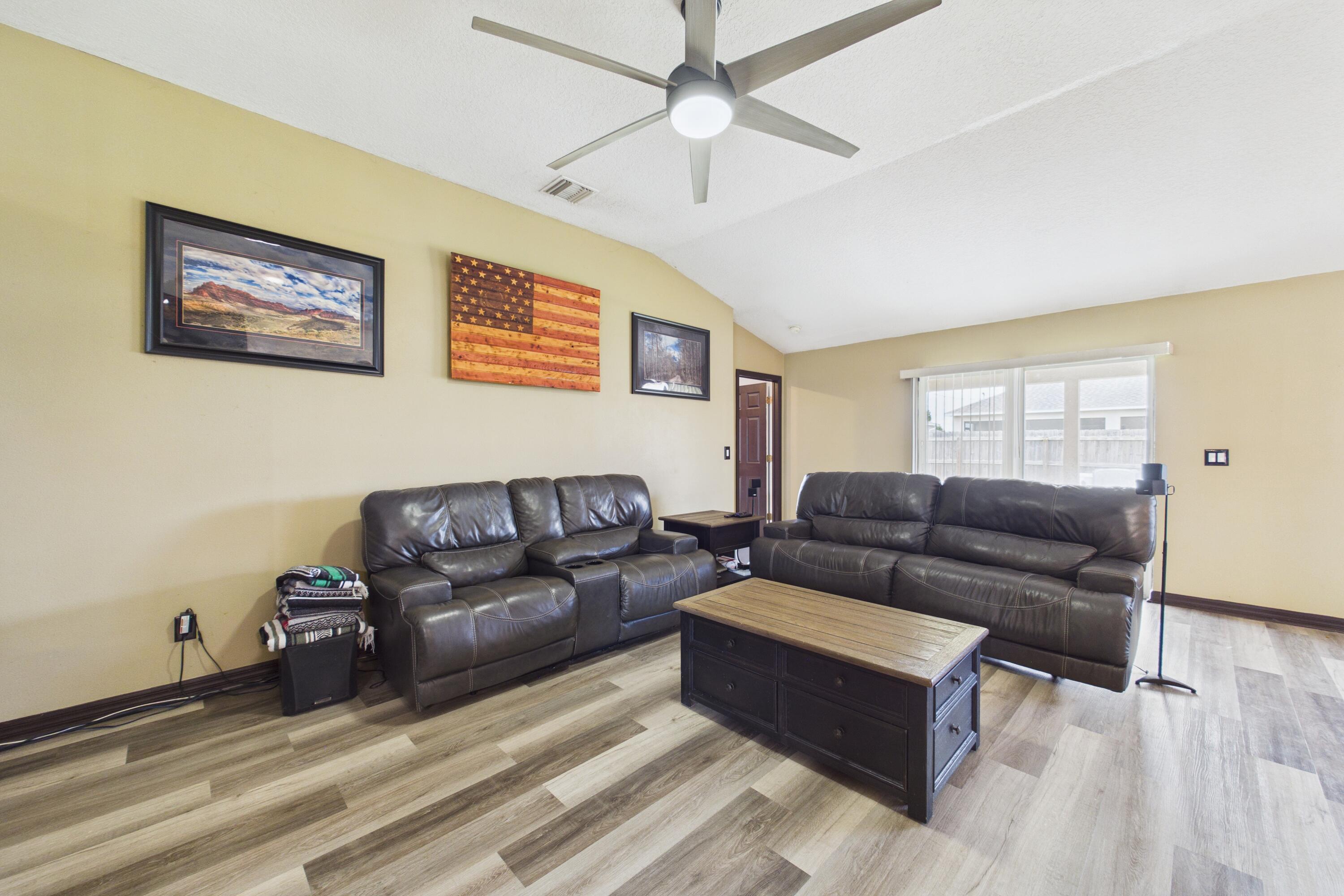 567 Mimosa Street Sw Property Photo 9