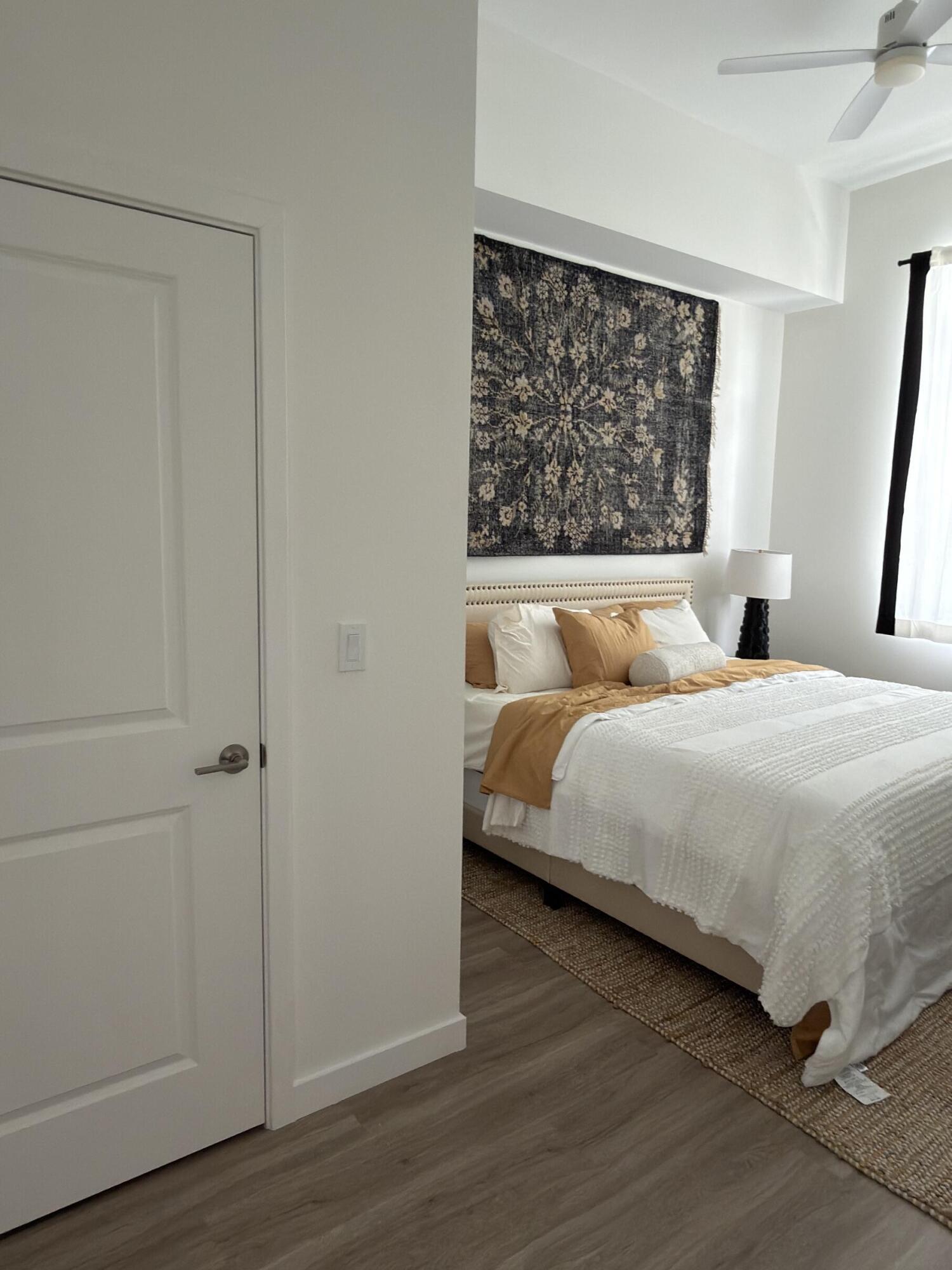 1710 N Congress Avenue Property Photo 3