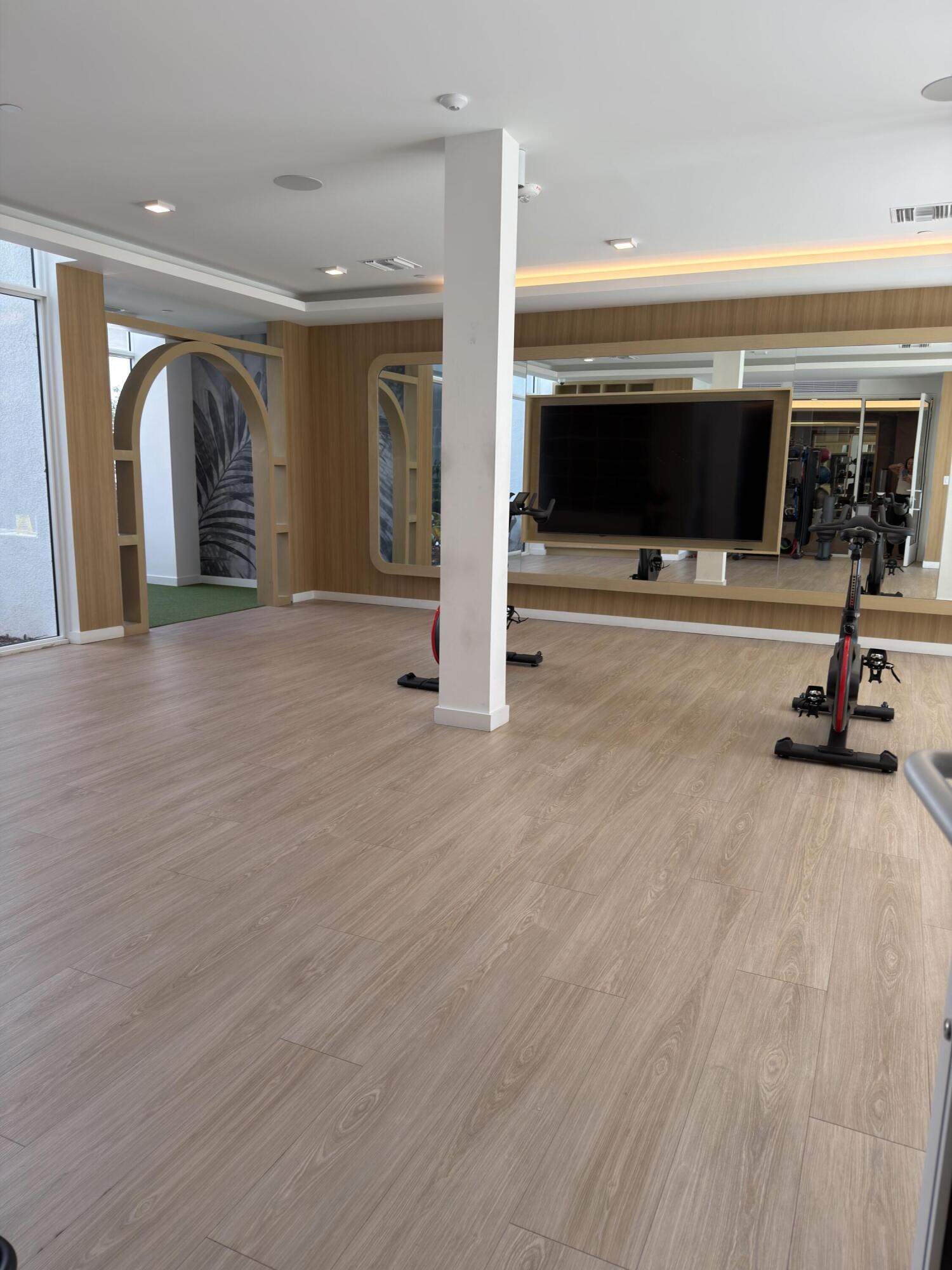 1710 N Congress Avenue Property Photo 15