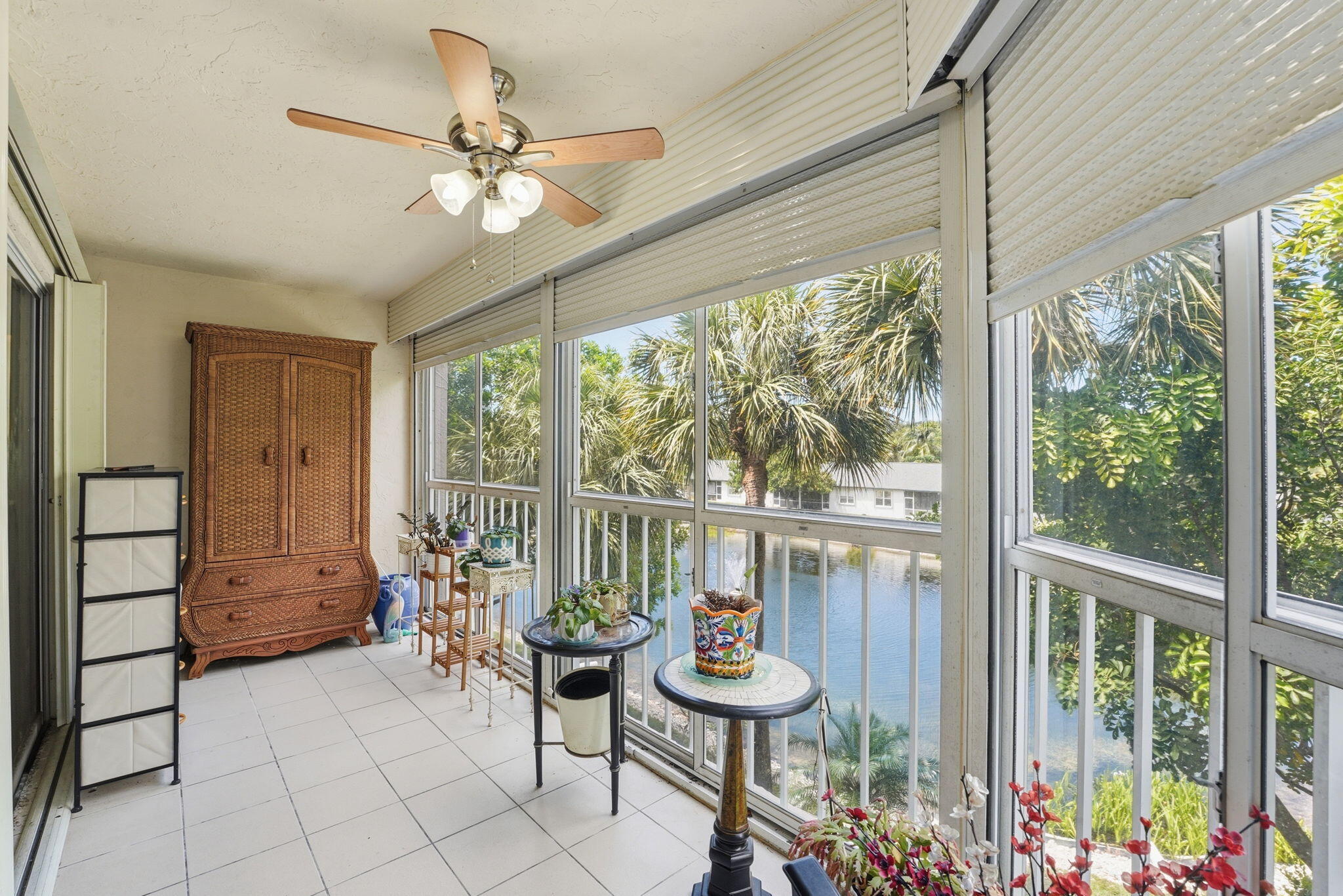 3146 Via Poinciana 307 Property Photo 29