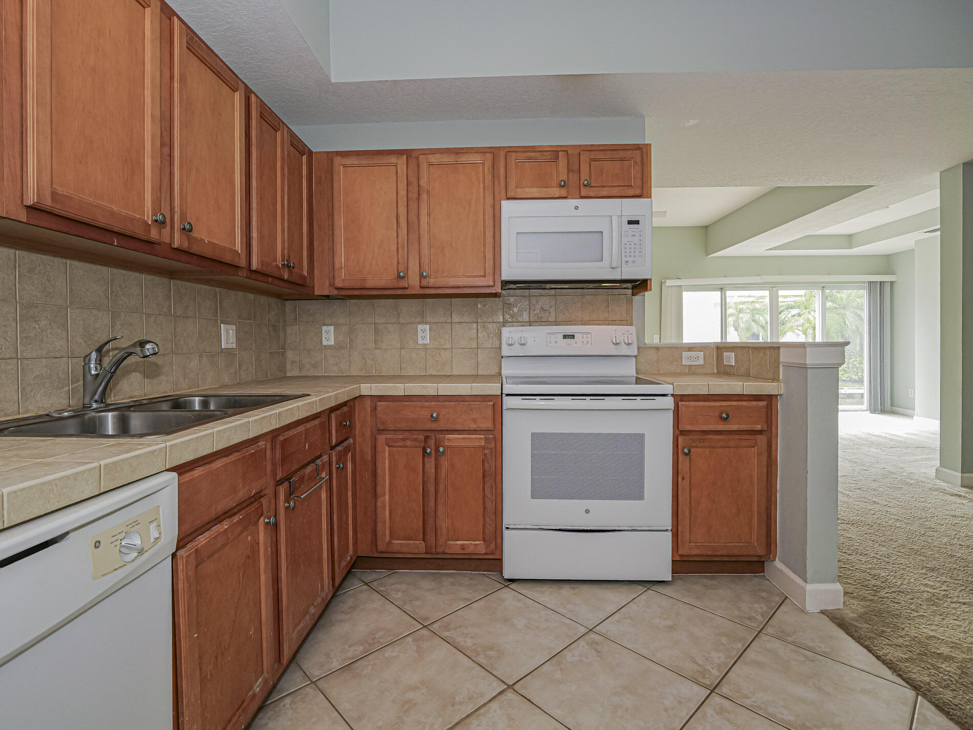 524 7th Square 101 Property Photo 9