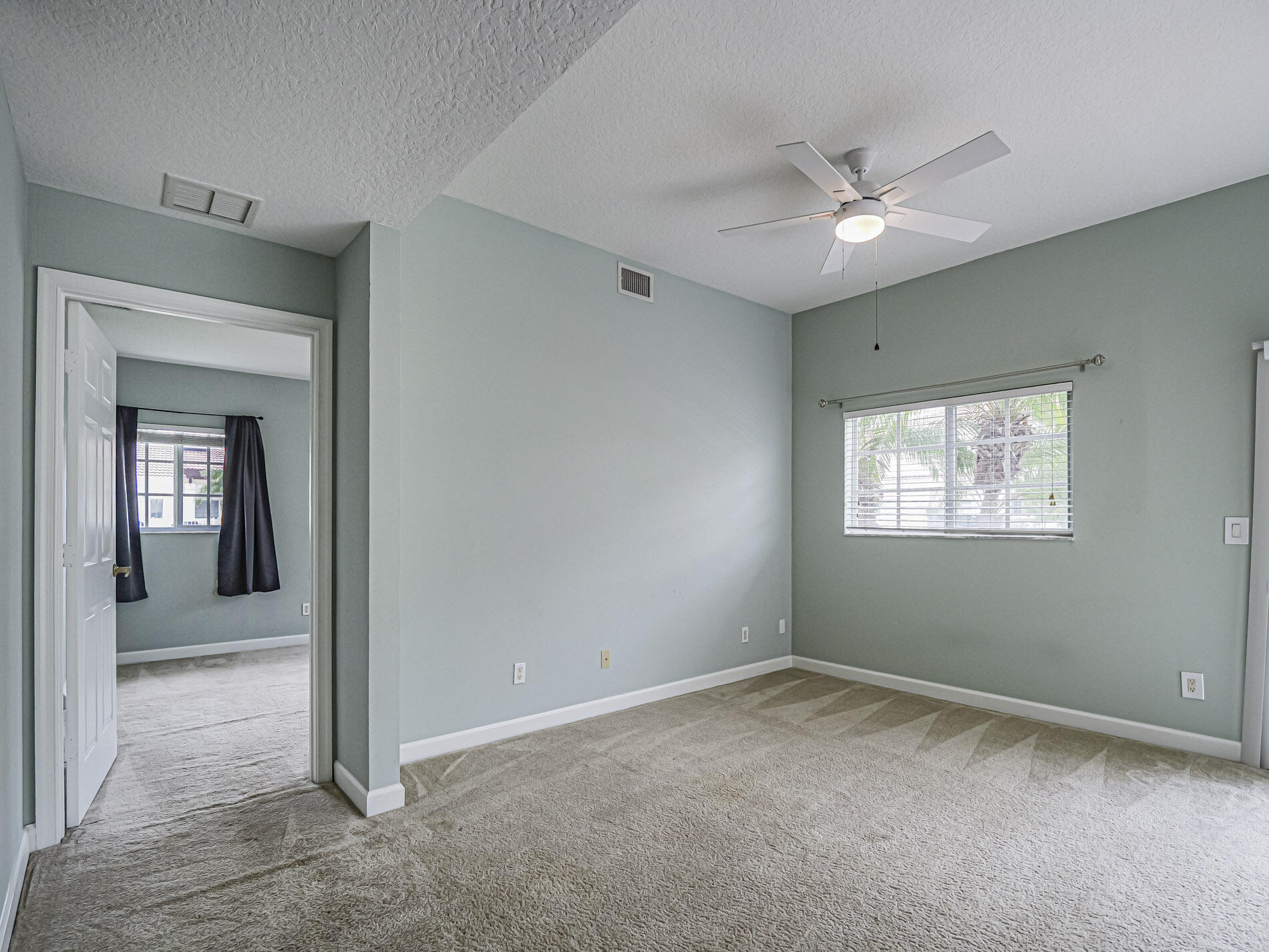 524 7th Square 101 Property Photo 11