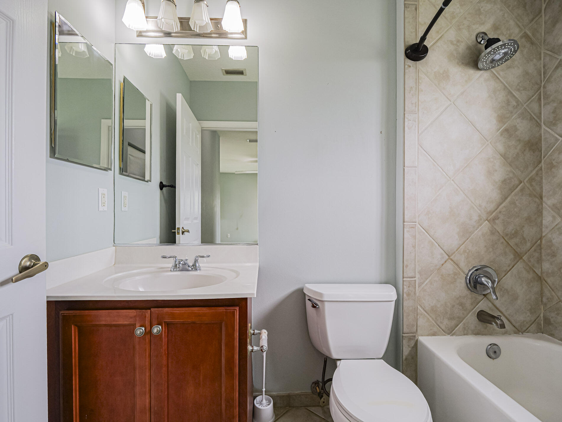524 7th Square 101 Property Photo 21