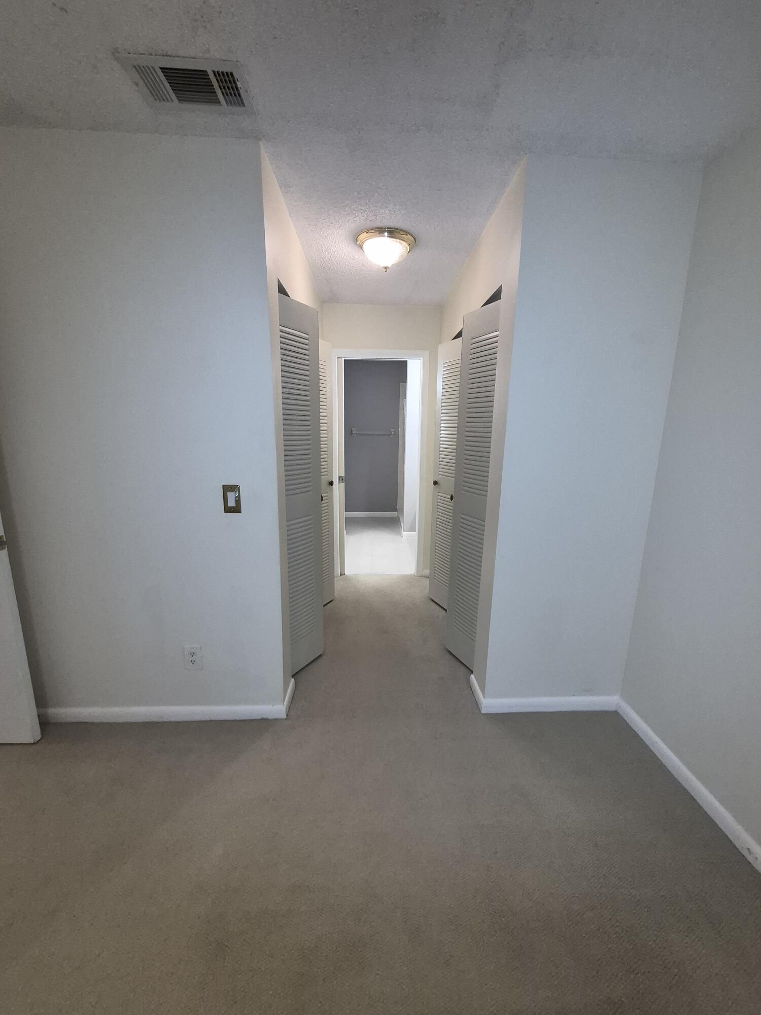 6531 Se Federal Highway F211 Property Photo 12