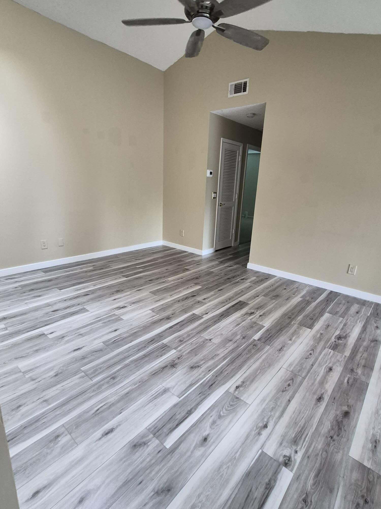 6531 Se Federal Highway F211 Property Photo 13