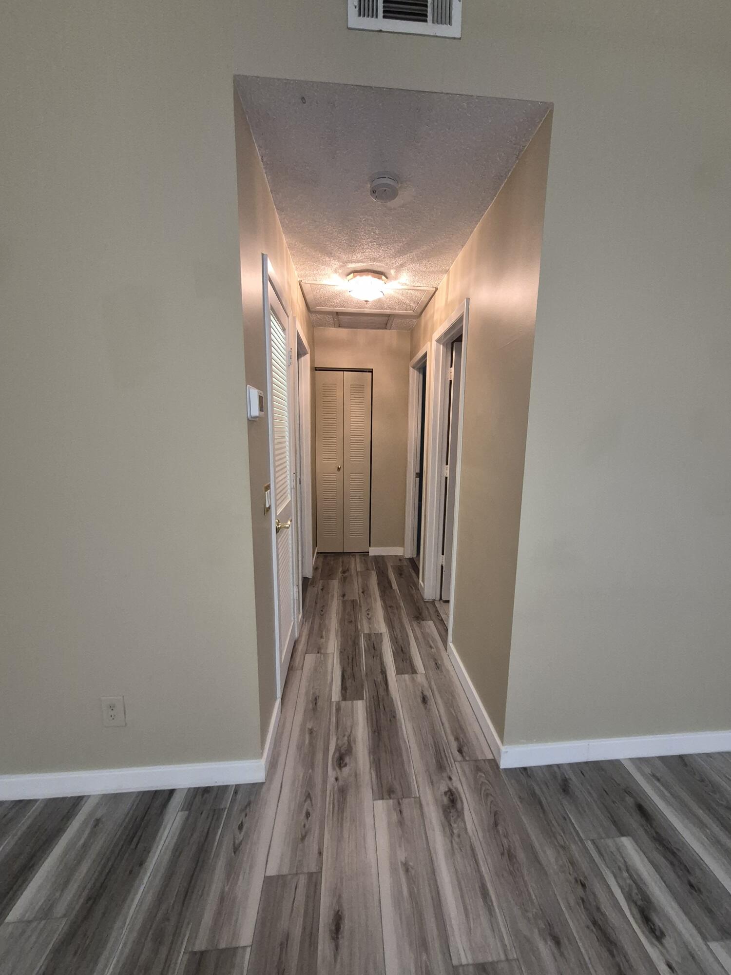 6531 Se Federal Highway F211 Property Photo 14